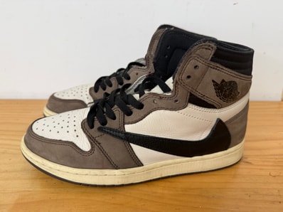 Travis Scott × Nike Air Jordan 1 Retro High OG TS SP "Sail/Dark Mocha"