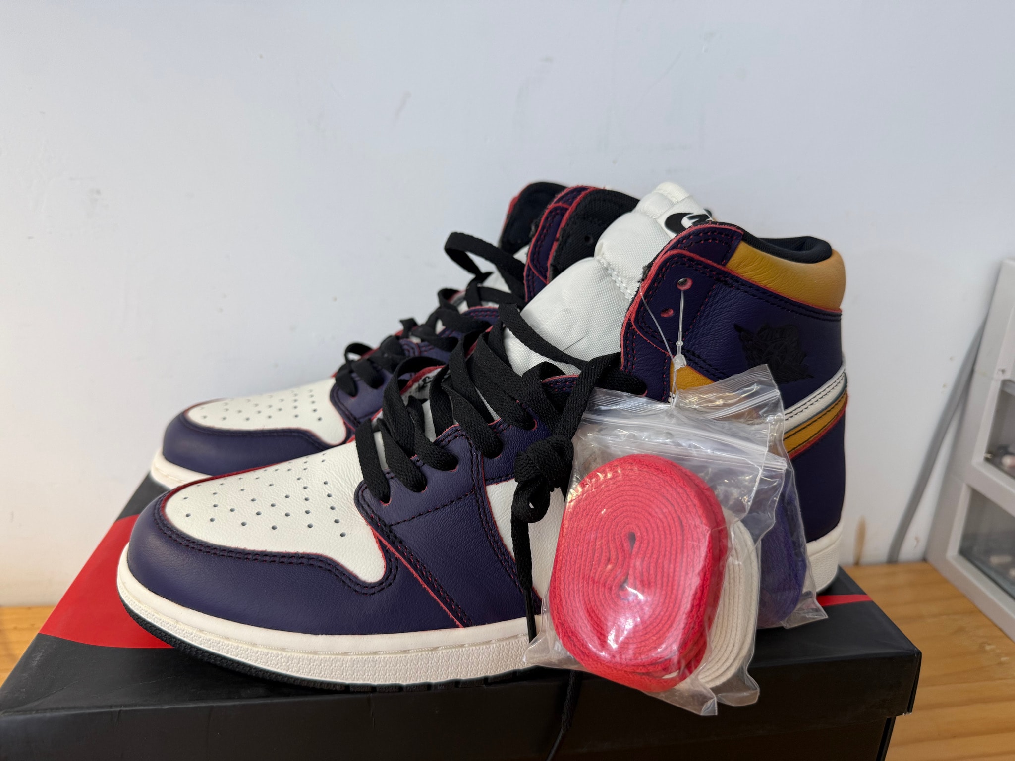 Nike SB × Air Jordan 1 Retro High "La To Chicago"