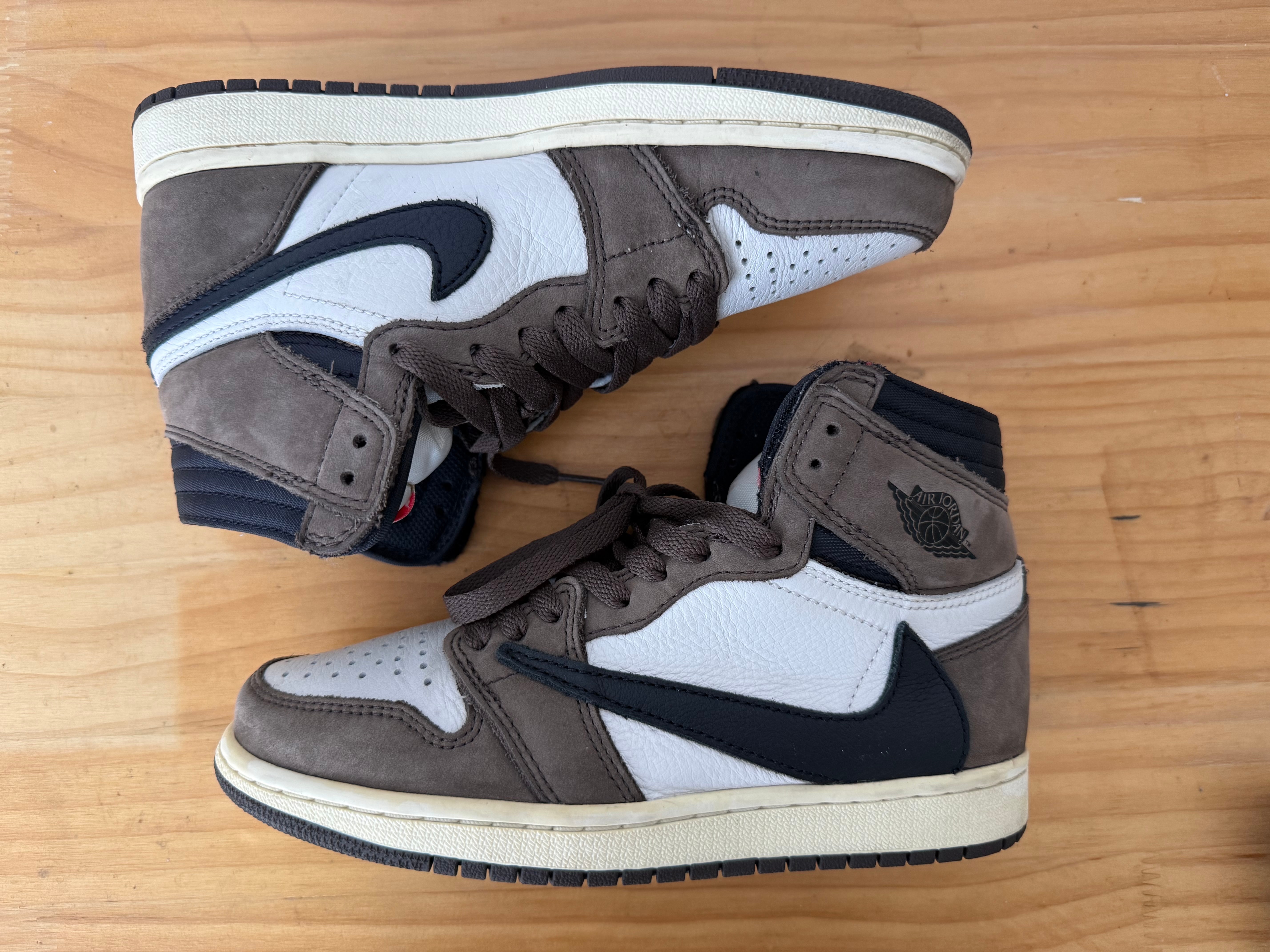 Travis Scott × Nike Air Jordan 1 Retro High OG TS SP "Sail/Dark Mocha"