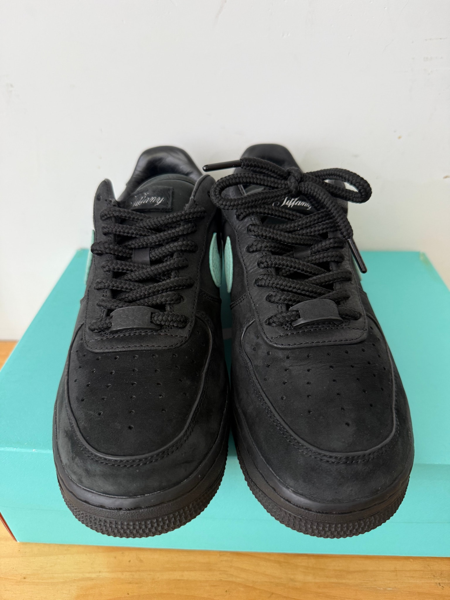 Tiffany & Co. × Nike Air Force 1 Low "1837"