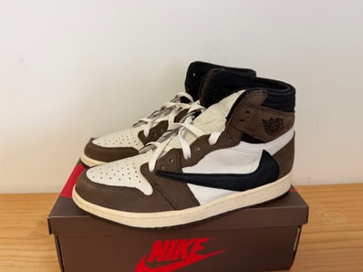 Travis Scott × Nike Air Jordan 1 Retro High OG TS SP "Sail/Dark Mocha"