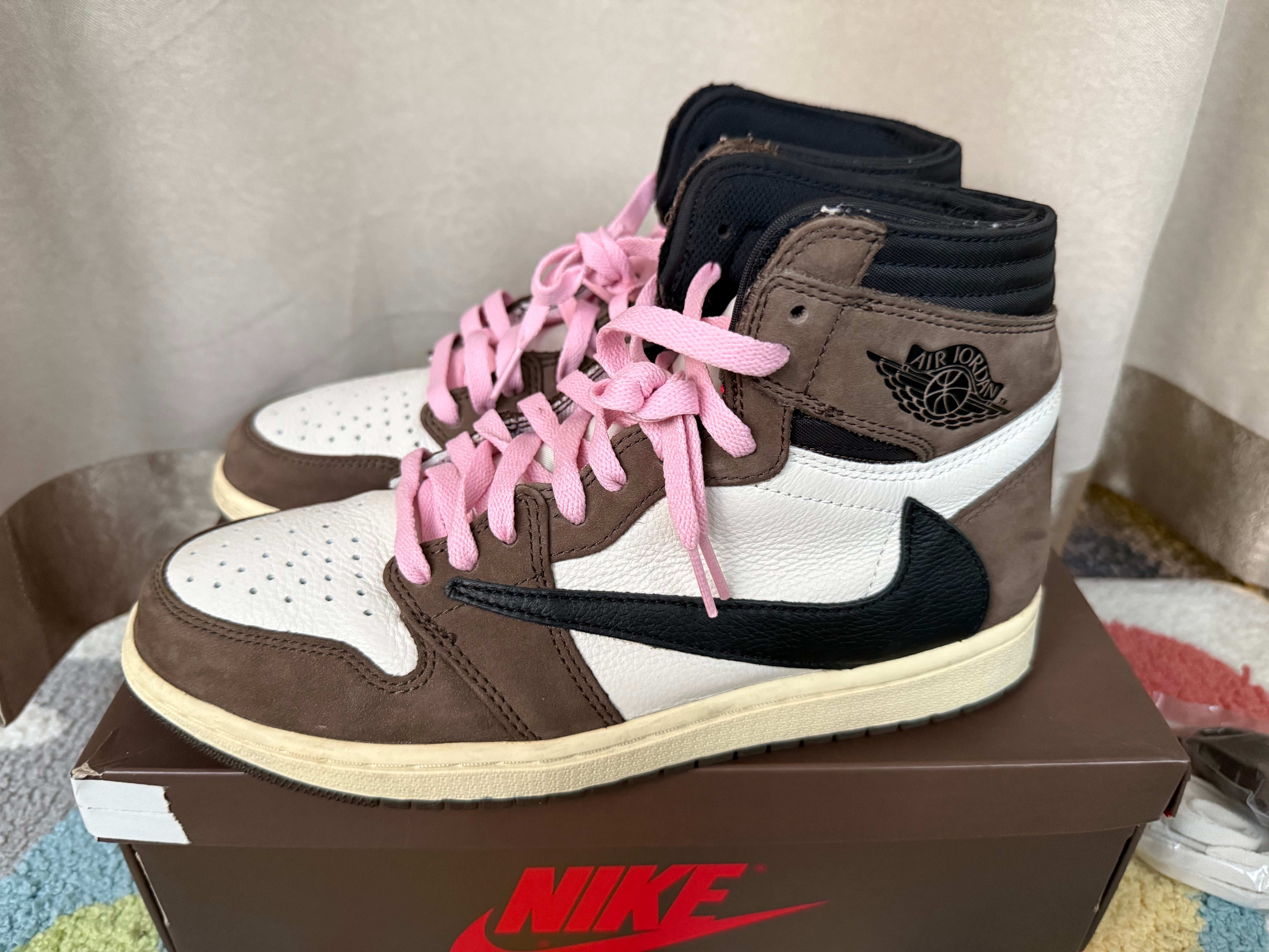 Travis Scott × Nike Air Jordan 1 Retro High OG TS SP "Sail/Dark Mocha"