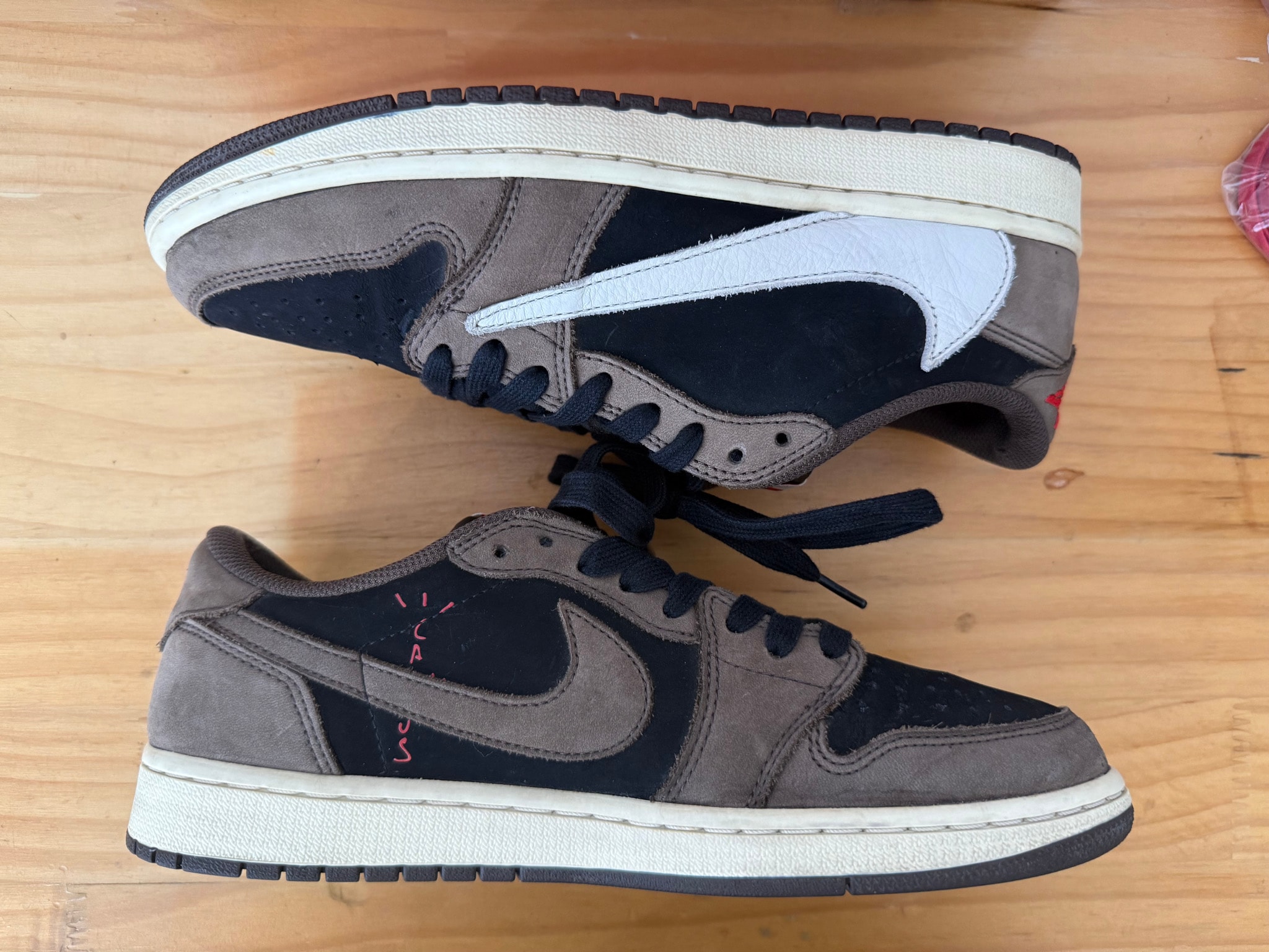 Travis Scott × Nike Air Jordan 1 Low OG SP-T "Black/Dark Mocha"
