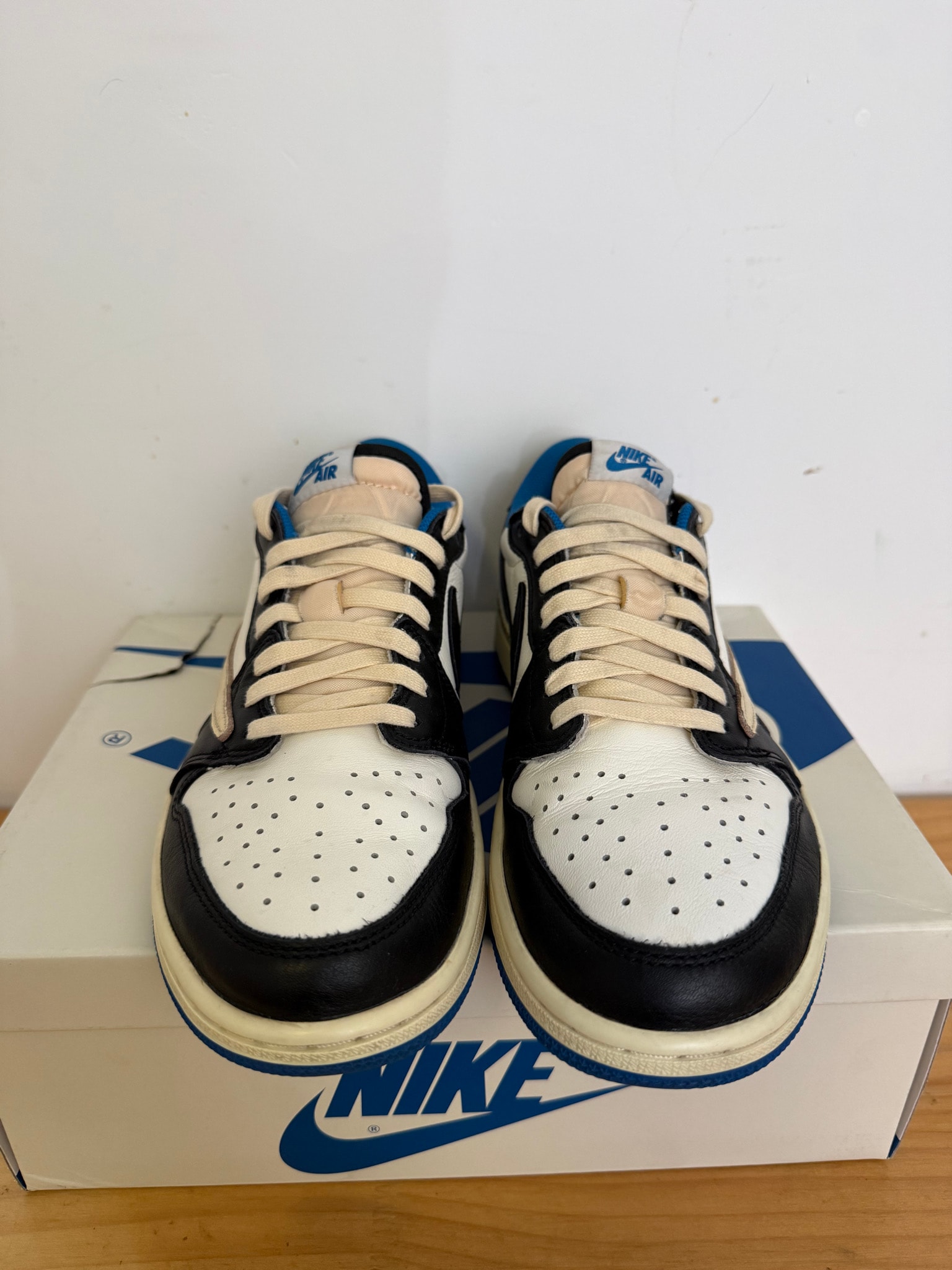 Travis Scott × fragment design × Nike Air Jordan 1 Low OG SP "Military Blue"