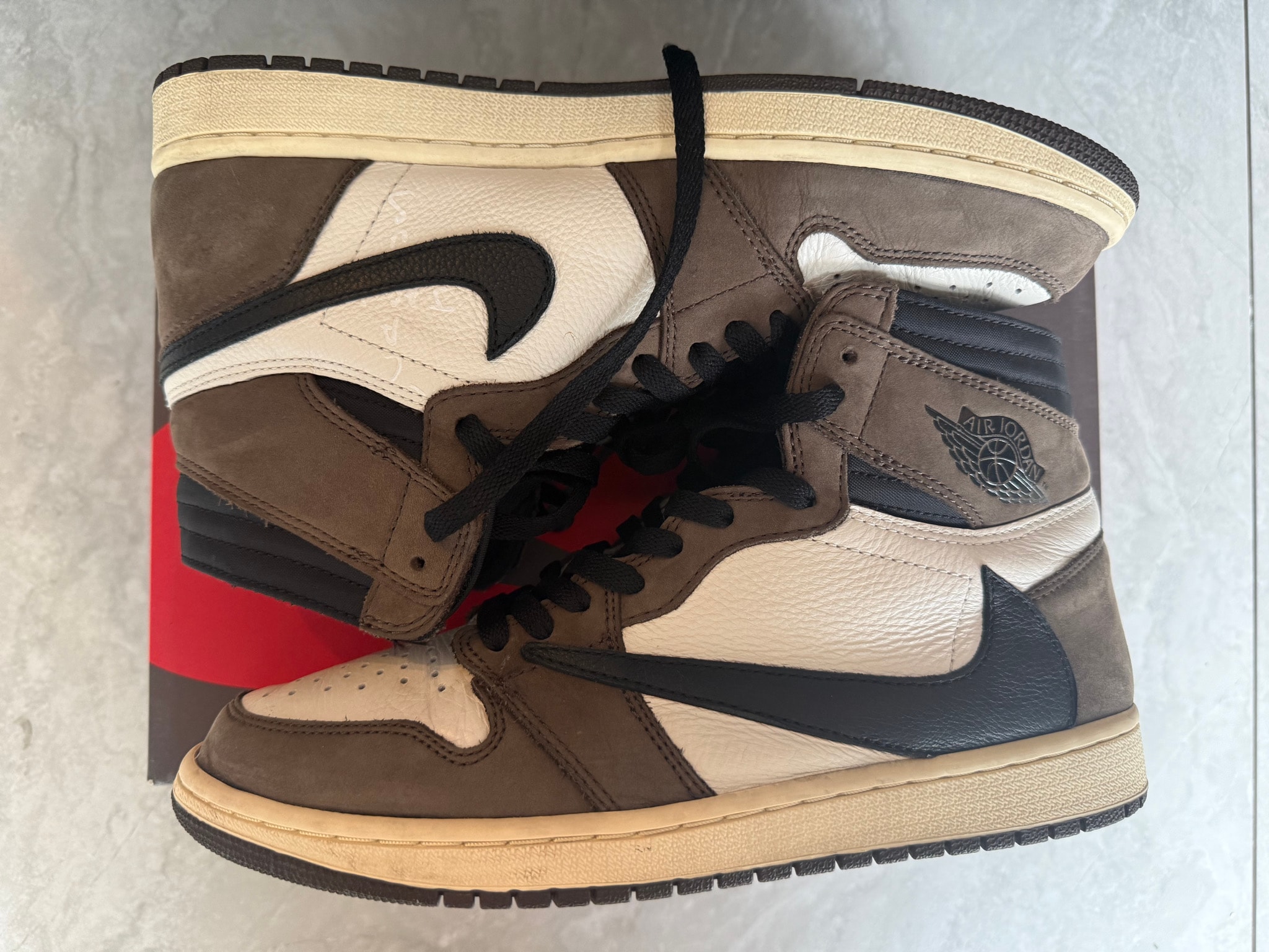 Travis Scott × Nike Air Jordan 1 Retro High OG TS SP "Sail/Dark Mocha"