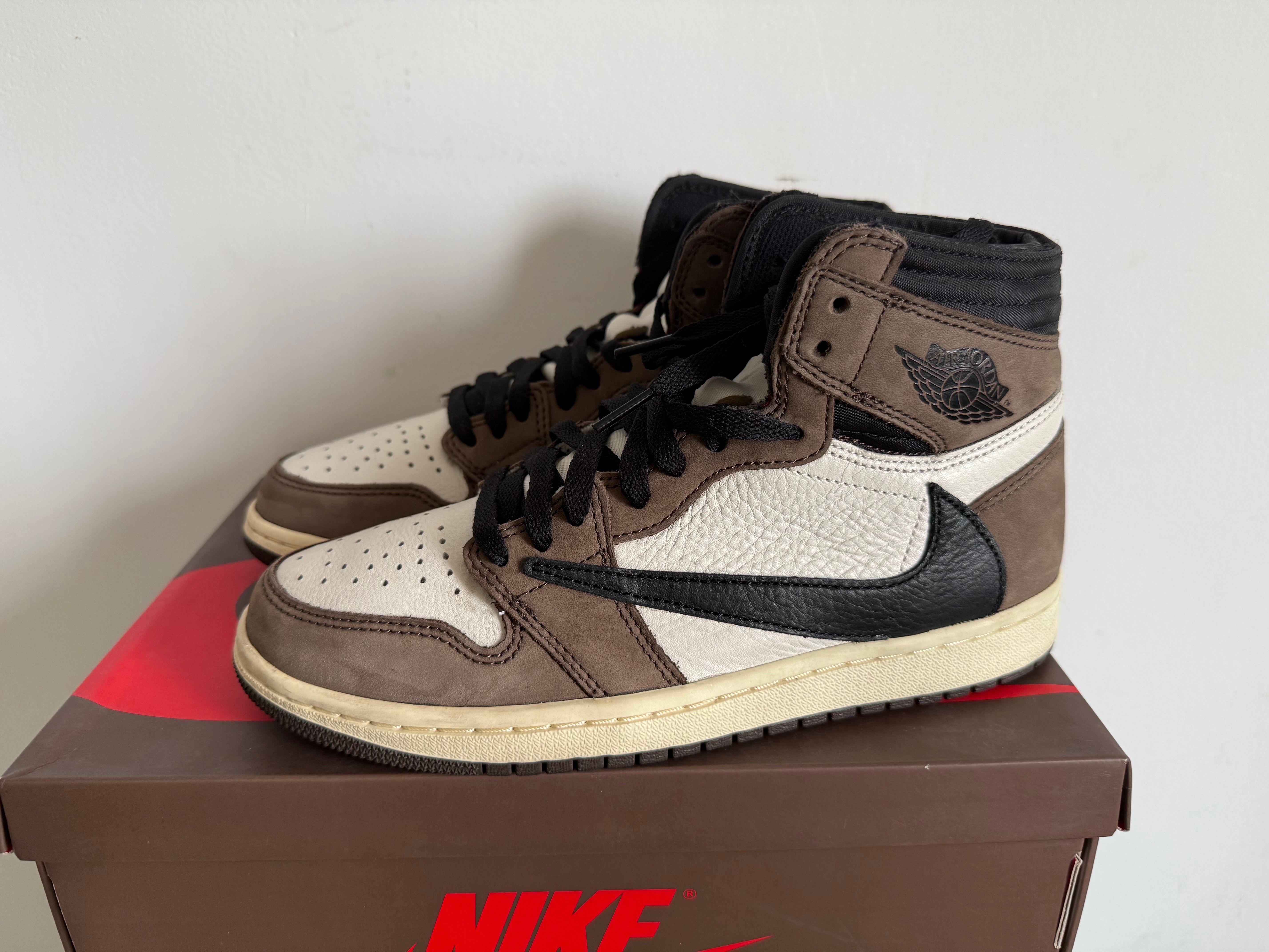 Travis Scott × Nike Air Jordan 1 Retro High OG TS SP "Sail/Dark Mocha"