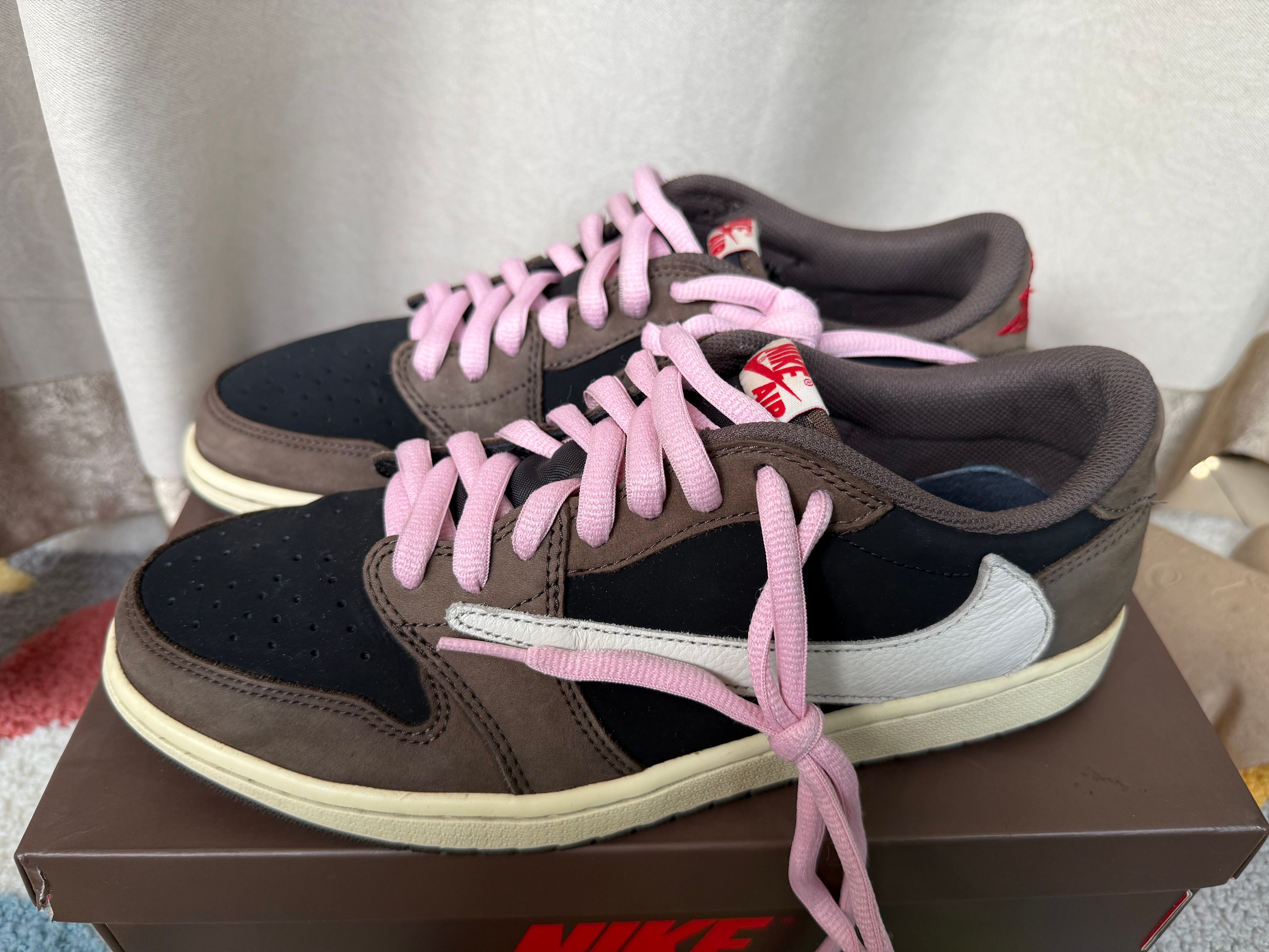 Travis Scott × Nike Air Jordan 1 Low OG SP-T  "Black/Dark Mocha"