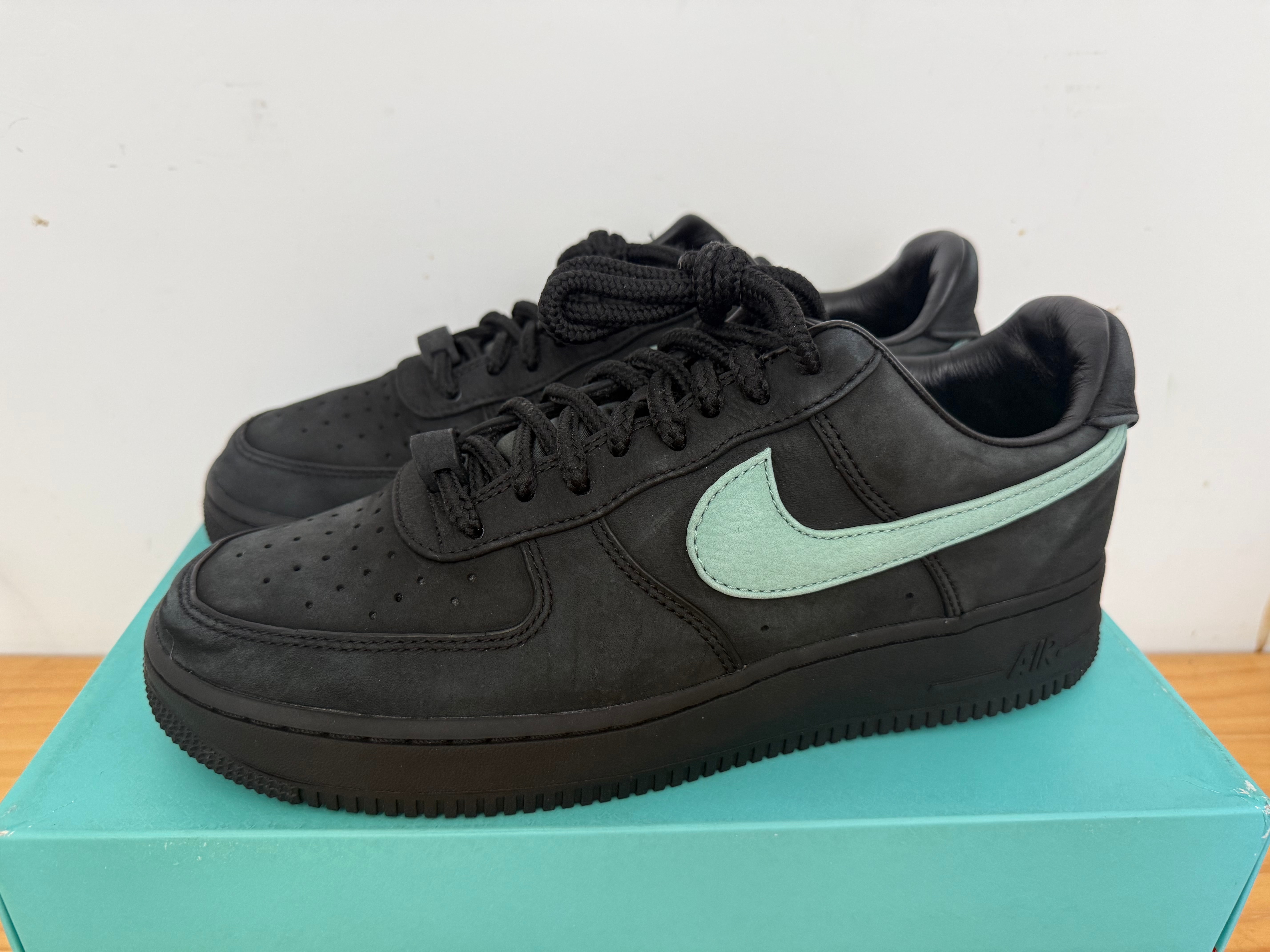 Tiffany & Co. × Nike Air Force 1 Low "1837"