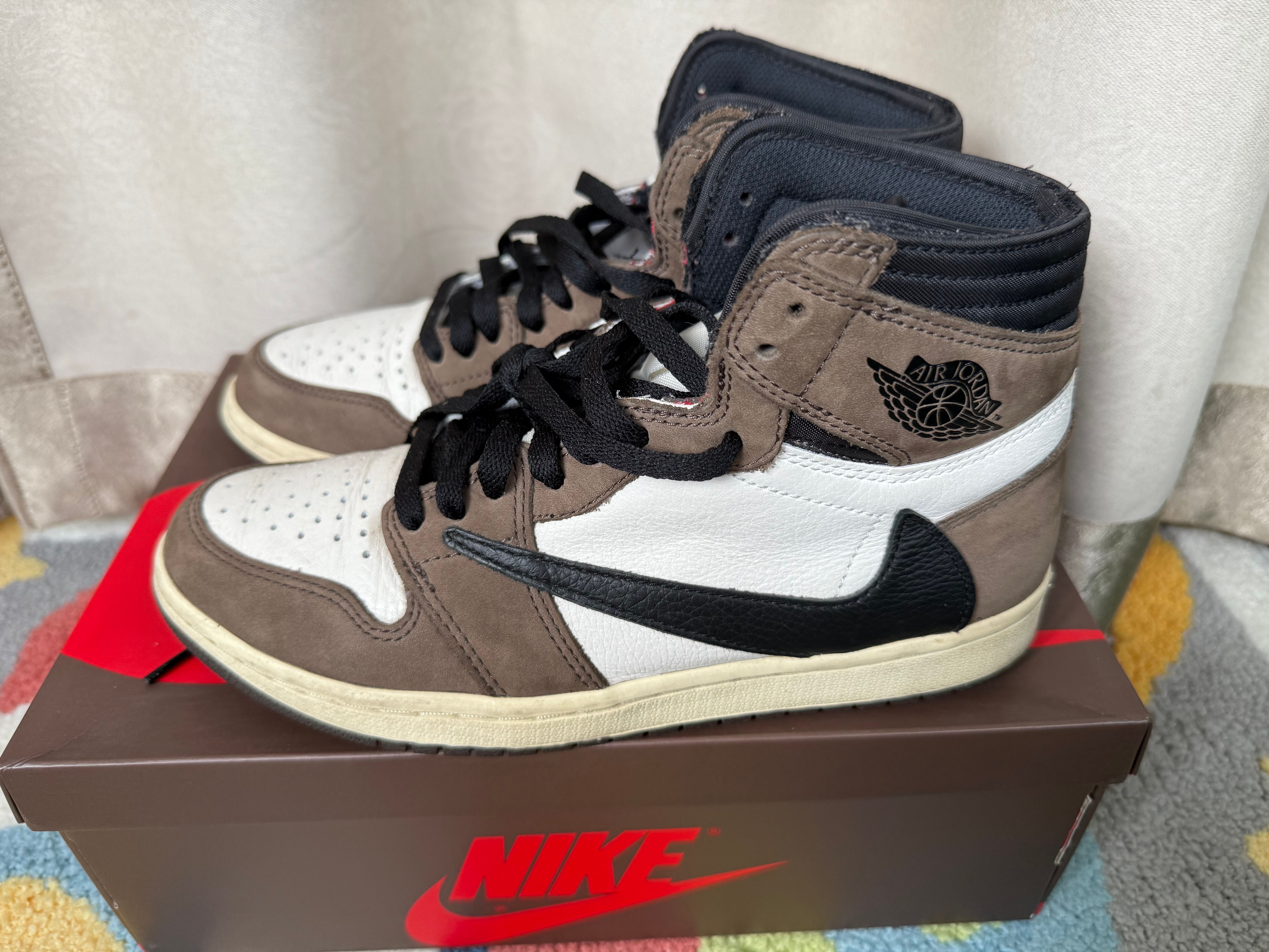 Travis Scott × Nike Air Jordan 1 Retro High OG TS SP "Sail/Dark Mocha"