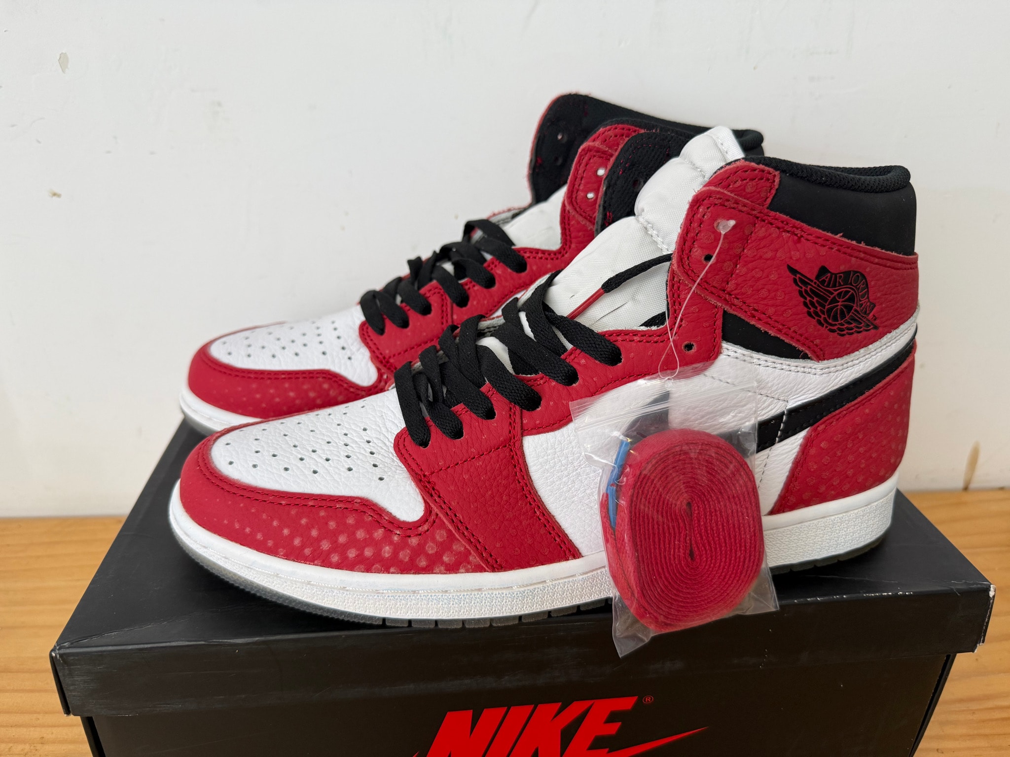 Spiderman × Nike Air Jordan 1 Origin Story "Gym Red/White/Photo Blue/Black"