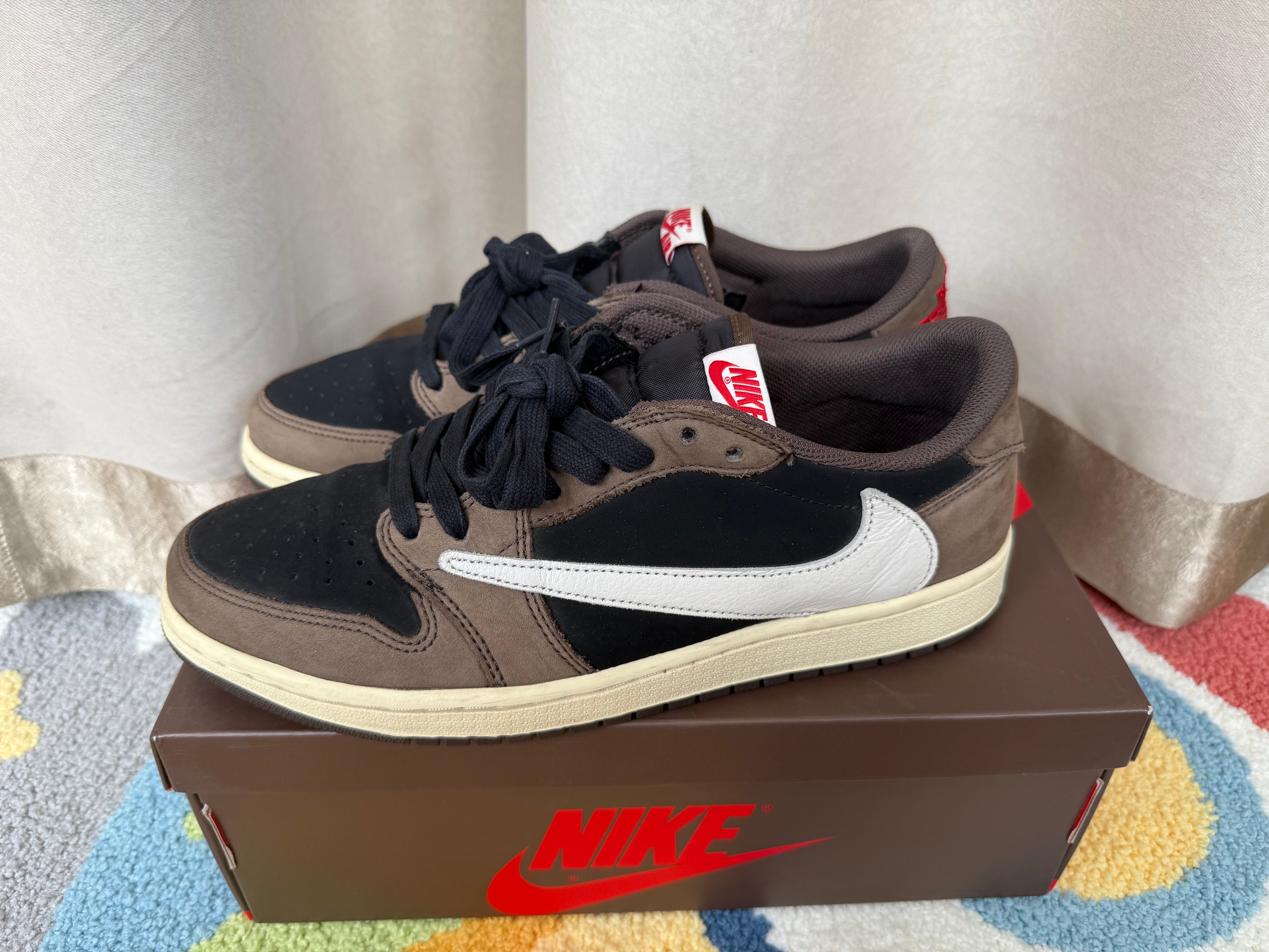 Travis Scott × Nike Air Jordan 1 Low OG SP-T "Black/Dark Mocha"