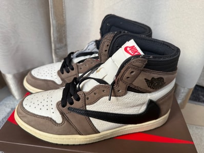 Travis Scott × Nike Air Jordan 1 Retro High OG TS SP "Sail/Dark Mocha"