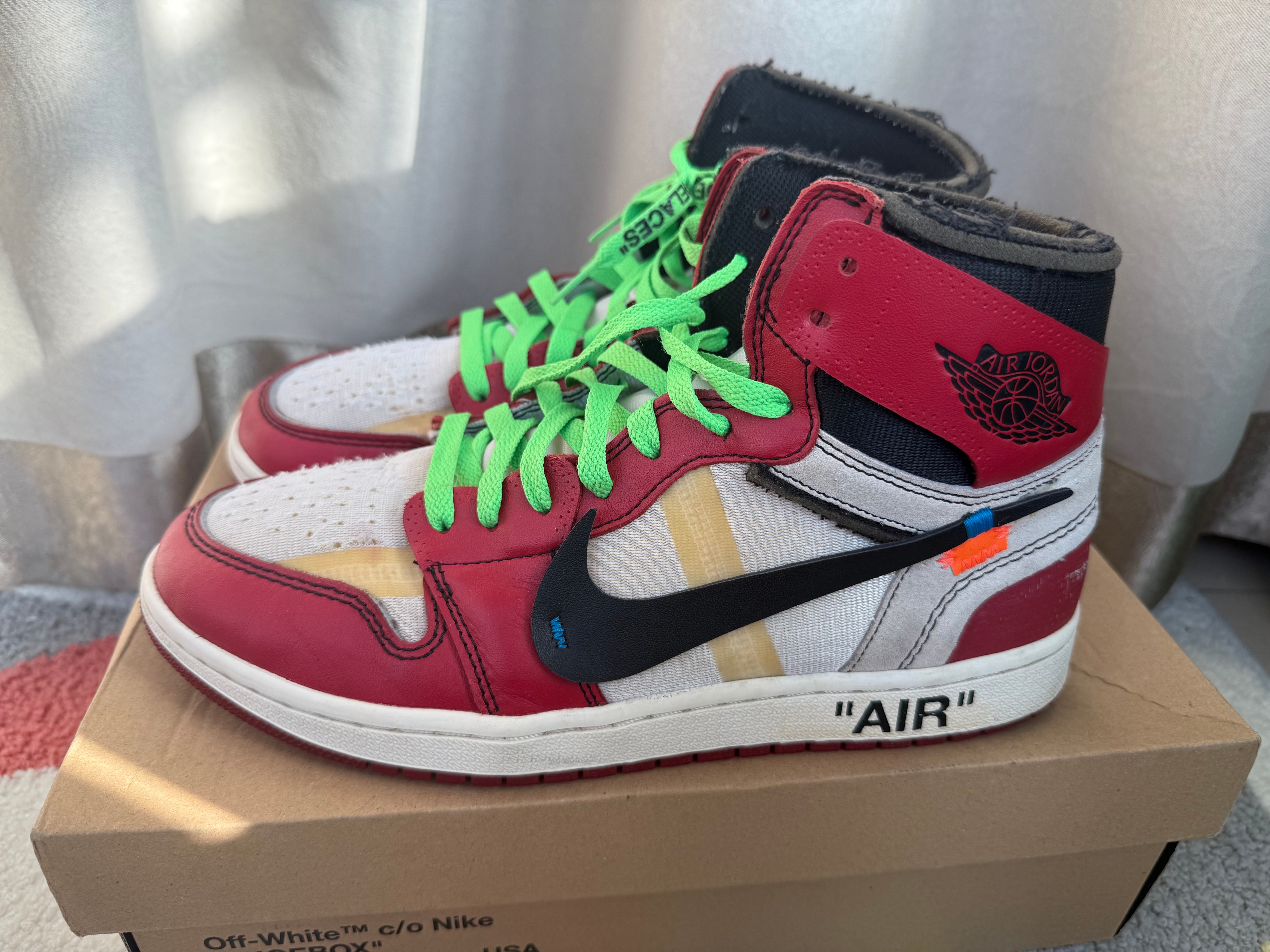 Off-White × Nike Air Jordan 1 Retro High The Ten "Chicago"