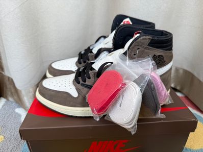 Travis Scott × Nike Air Jordan 1 Retro High OG TS SP "Sail/Dark Mocha"