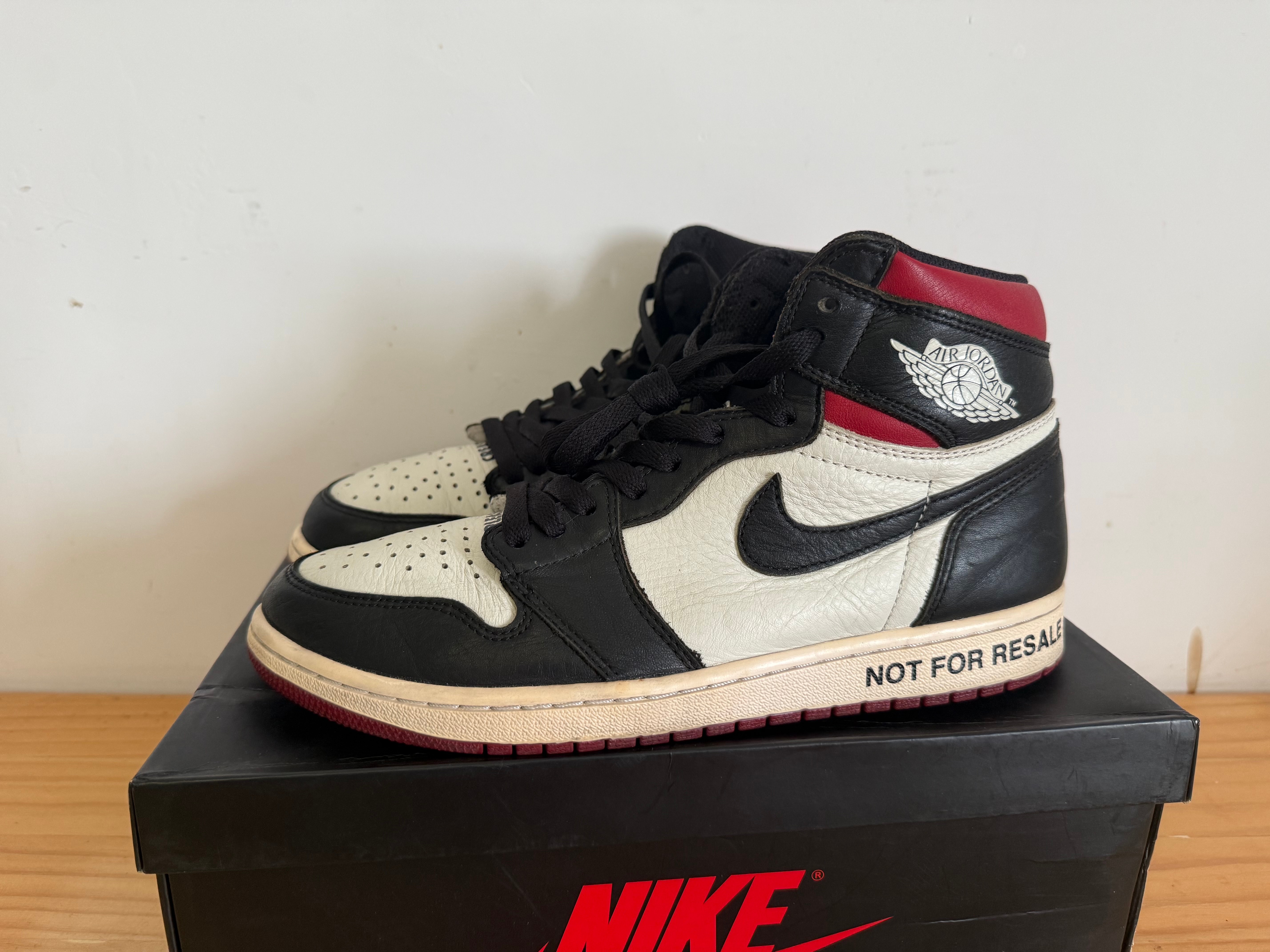 Nike Air Jordan 1 Retro High OG "Not for Resale"