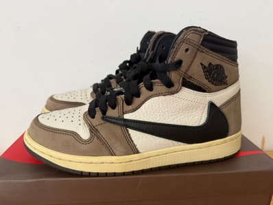 Travis Scott × Nike Air Jordan 1 Retro High OG TS SP "Sail/Dark Mocha"