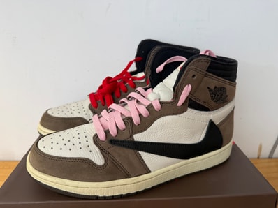 Travis Scott × Nike Air Jordan 1 Retro High OG TS SP "Sail/Dark Mocha"
