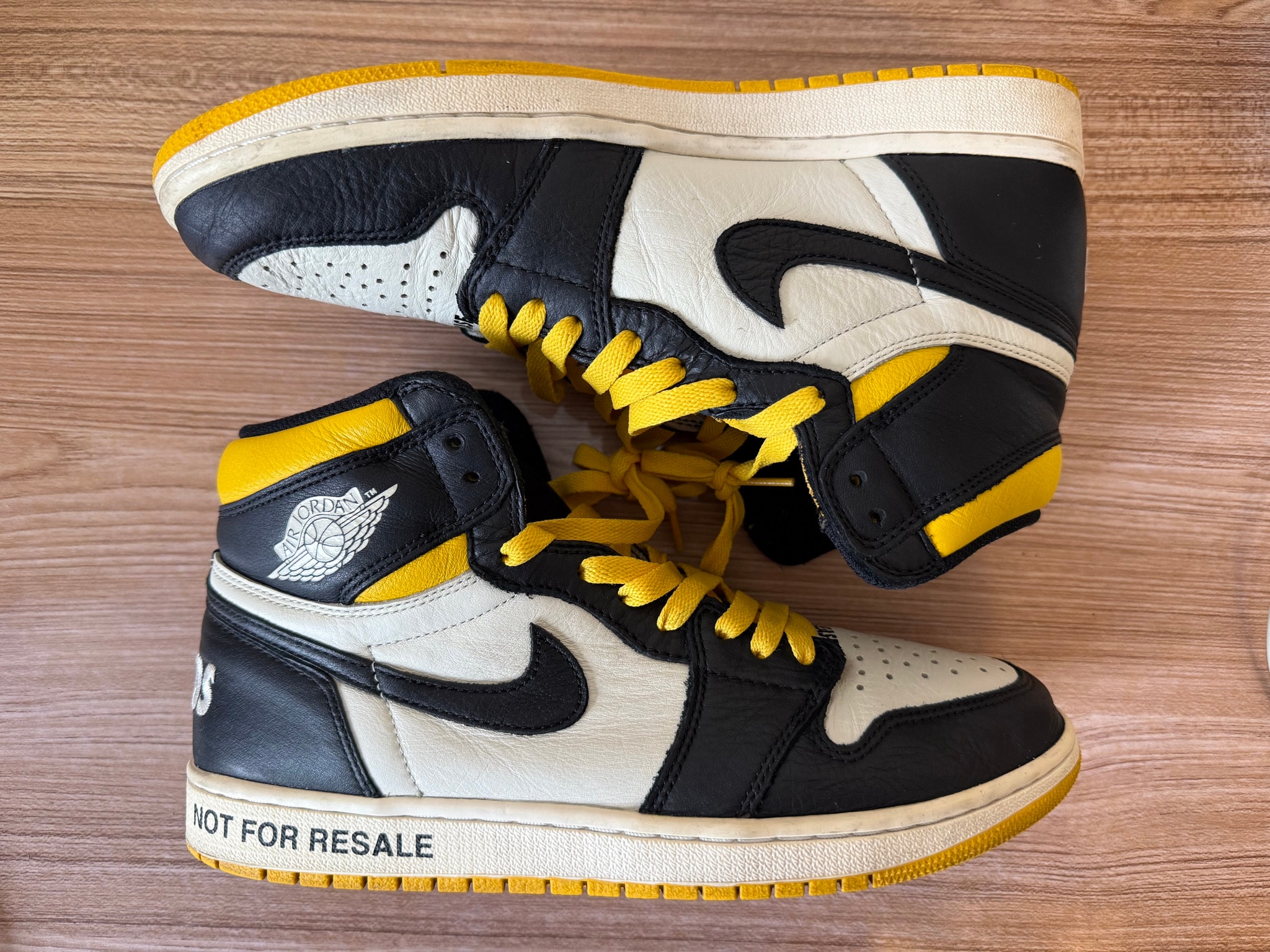 Nike Air Jordan 1 Retro High (NOT FOR RESALE) "Varsity Maize"