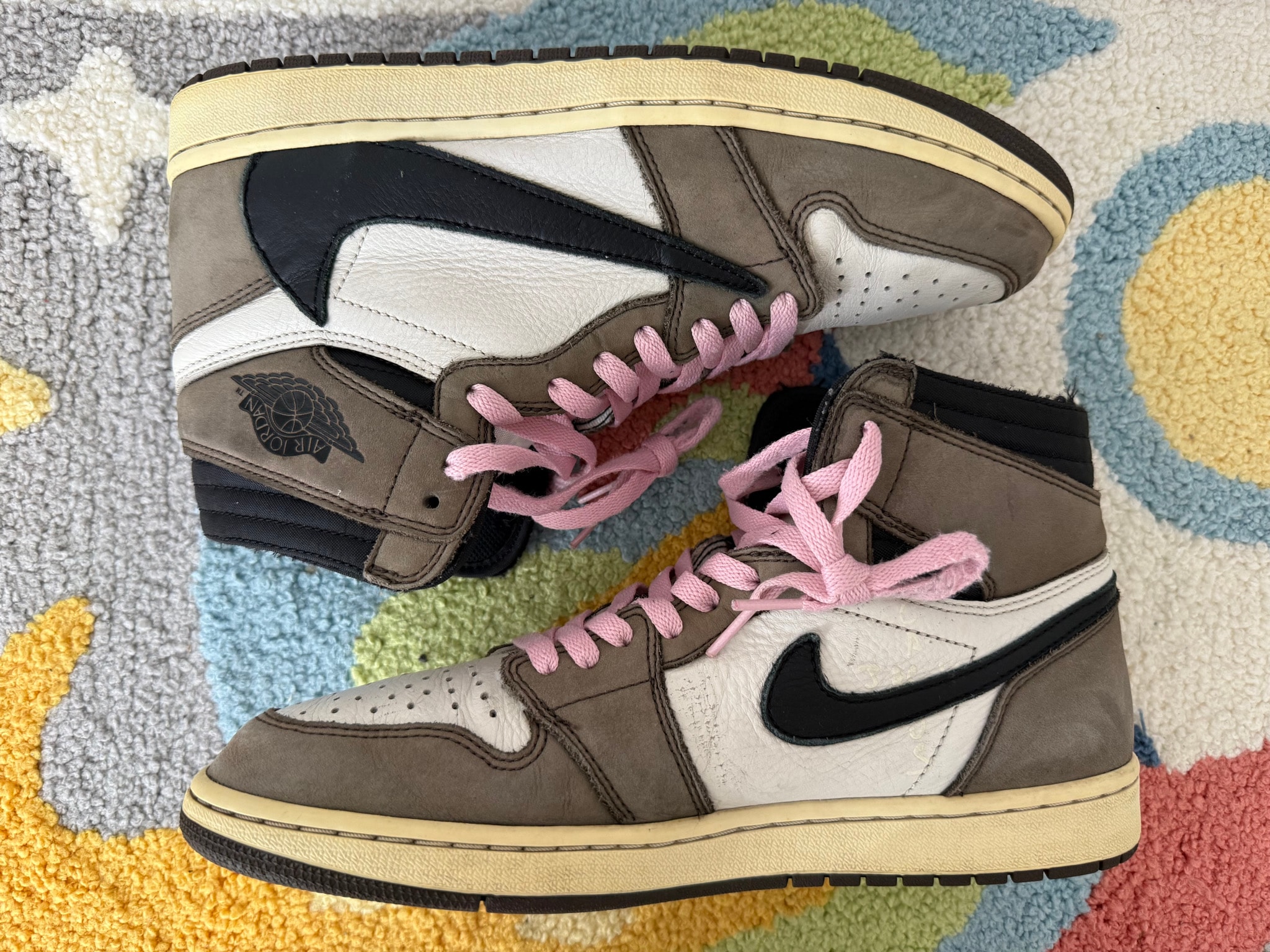 Travis Scott × Nike Air Jordan 1 Retro High OG TS SP "Sail/Dark Mocha"