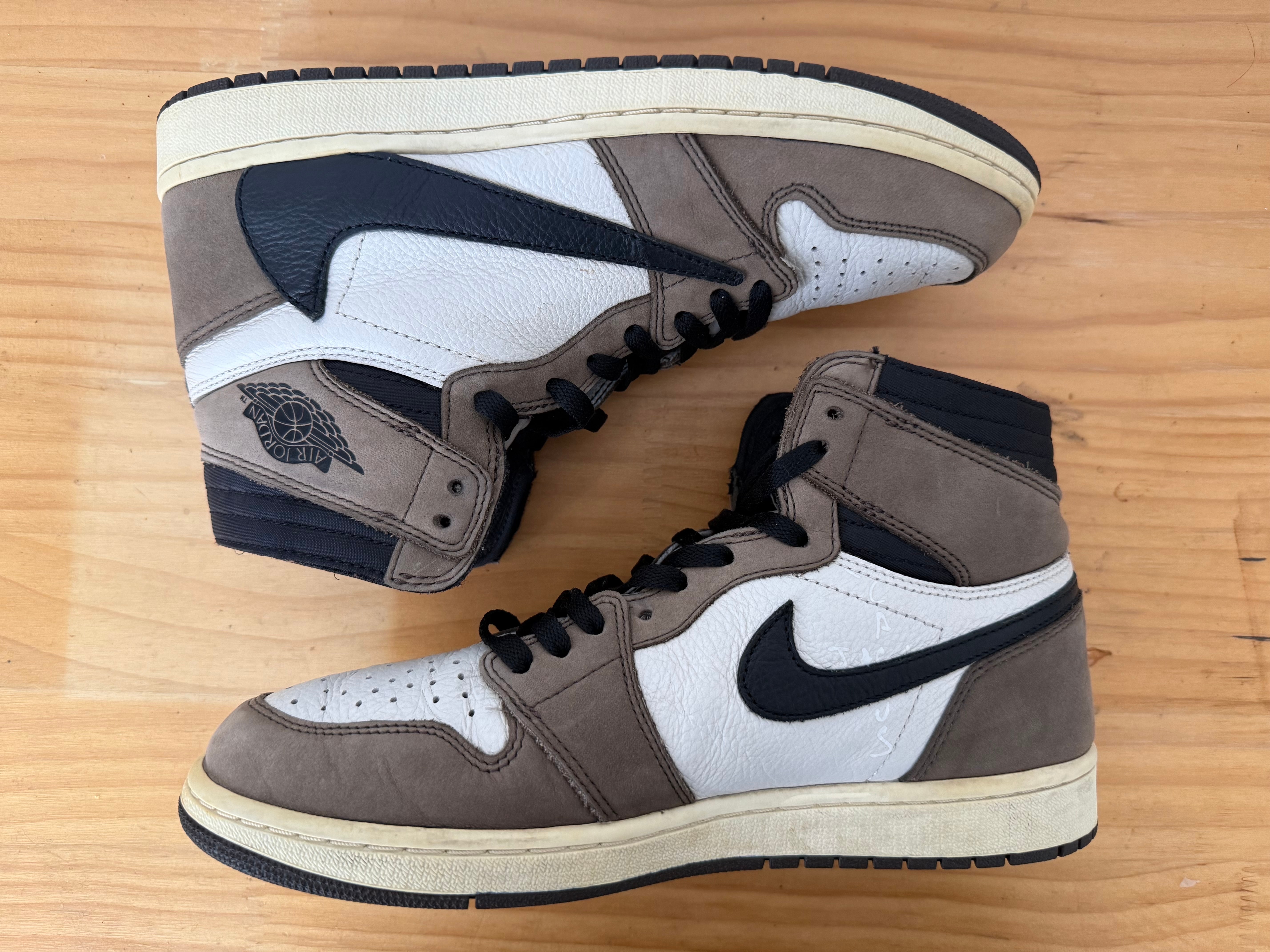 Travis Scott × Nike Air Jordan 1 Retro High OG TS SP "Sail/Dark Mocha"