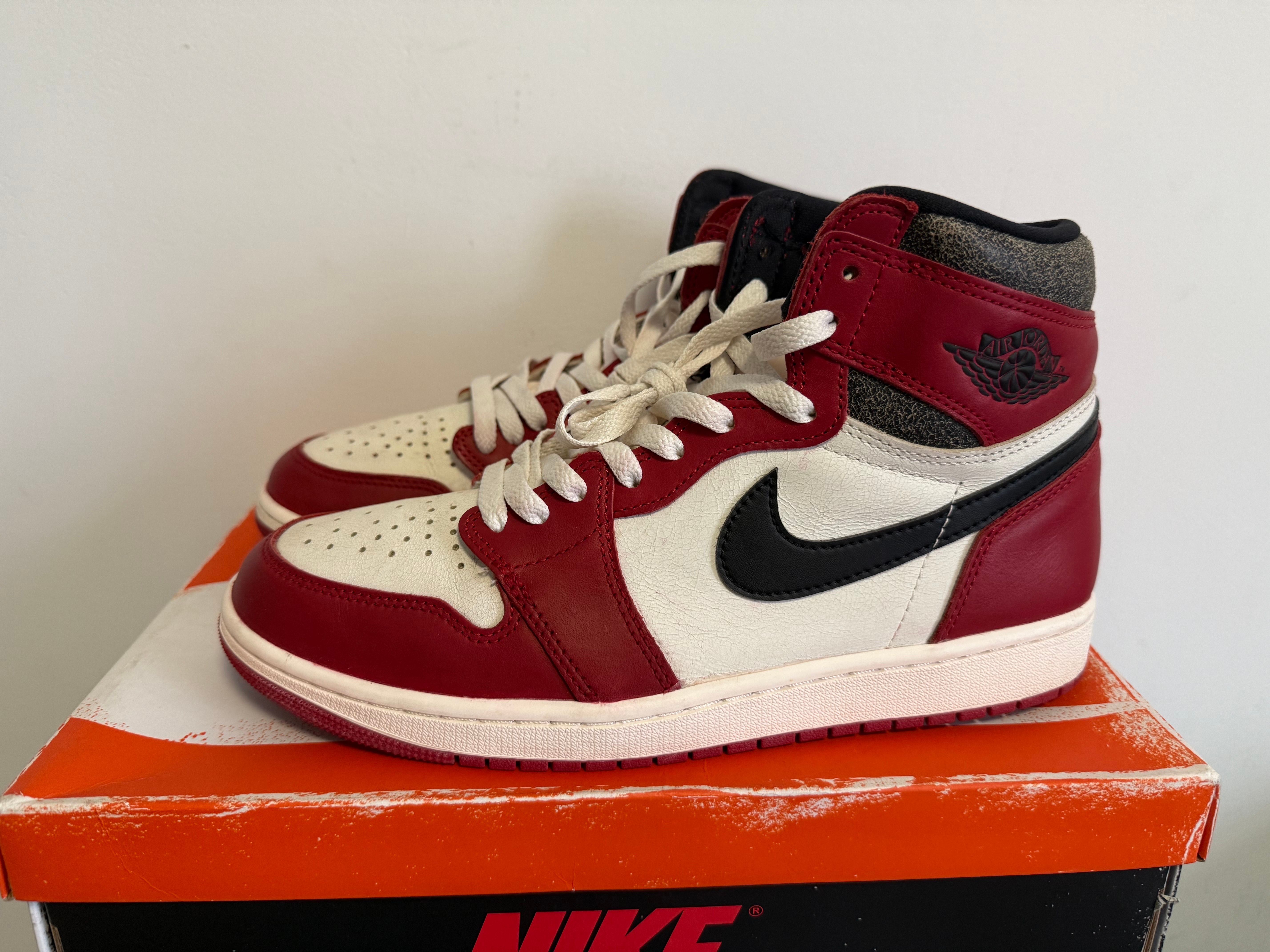 Nike Air Jordan 1 High OG "Lost & Found/Chicago"