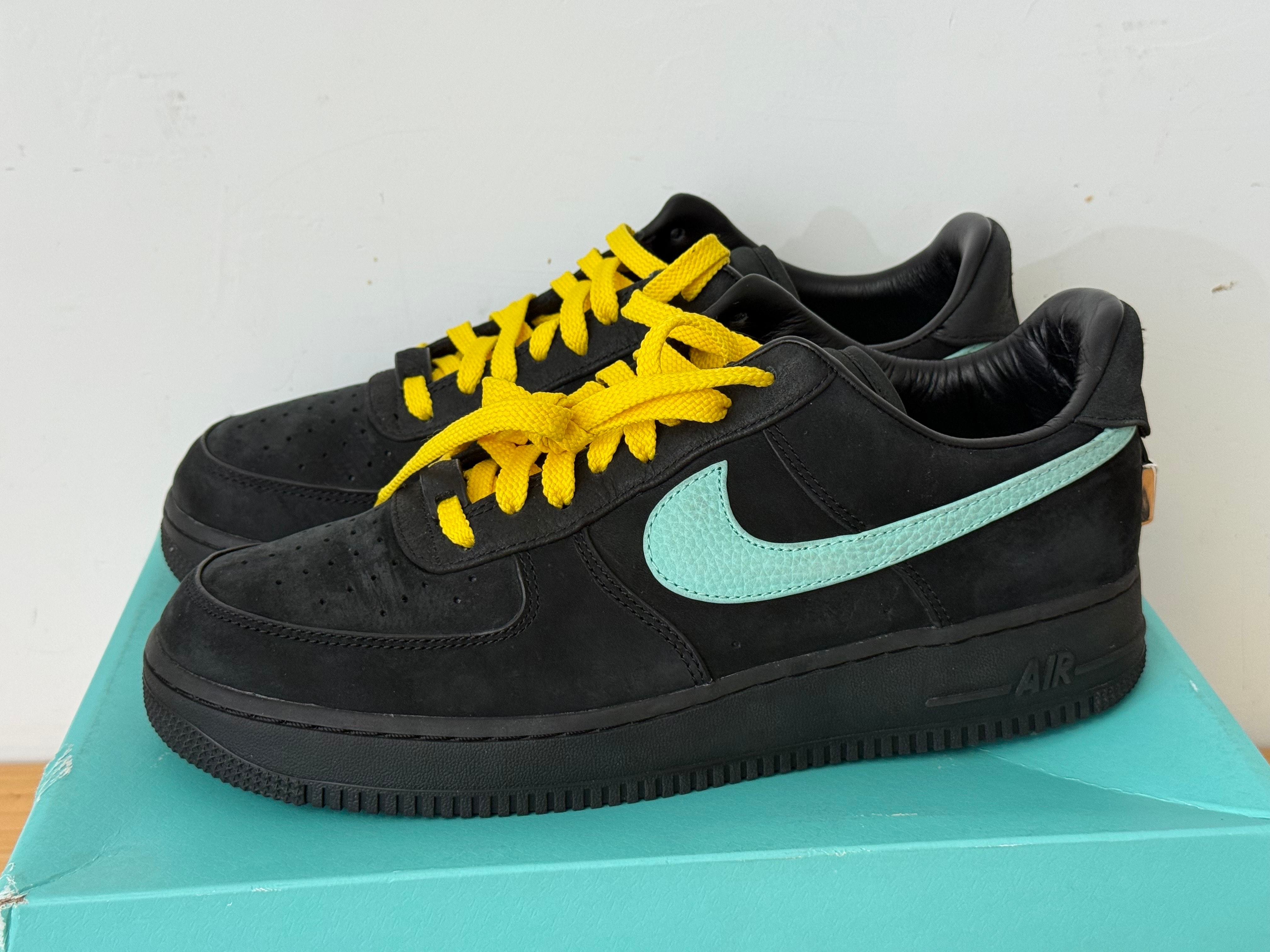 Tiffany & Co. × Nike Air Force 1 Low "1837"