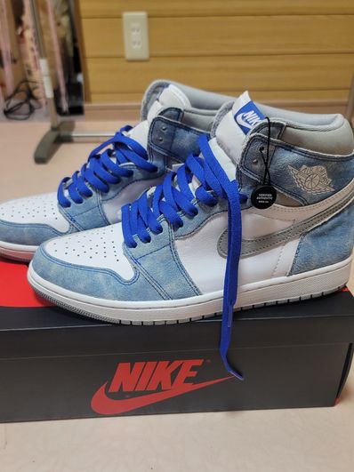 Nike Air Jordan 1 High OG "Hyper Royal"