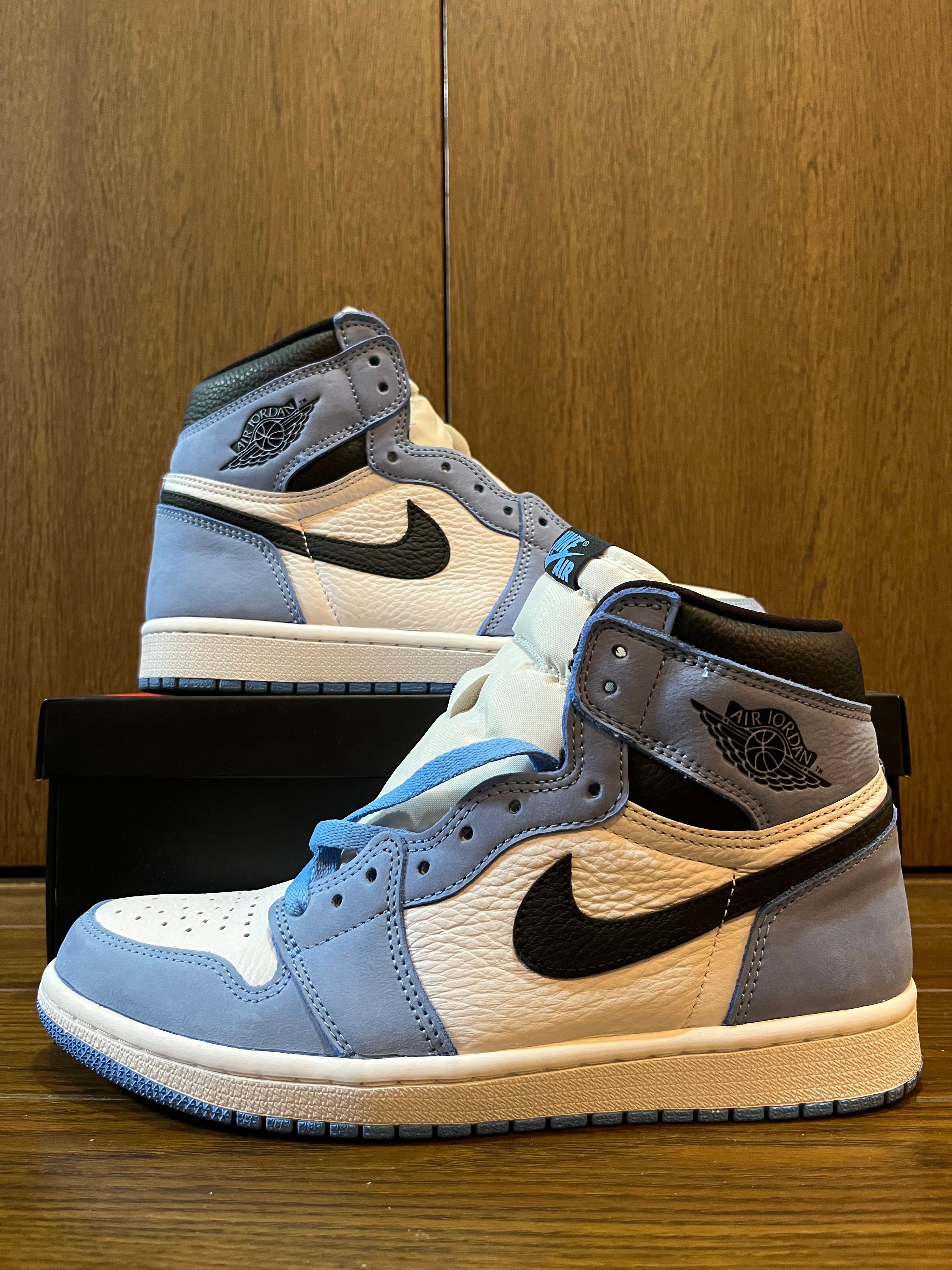 Nike Air Jordan 1 High OG "University Blue"