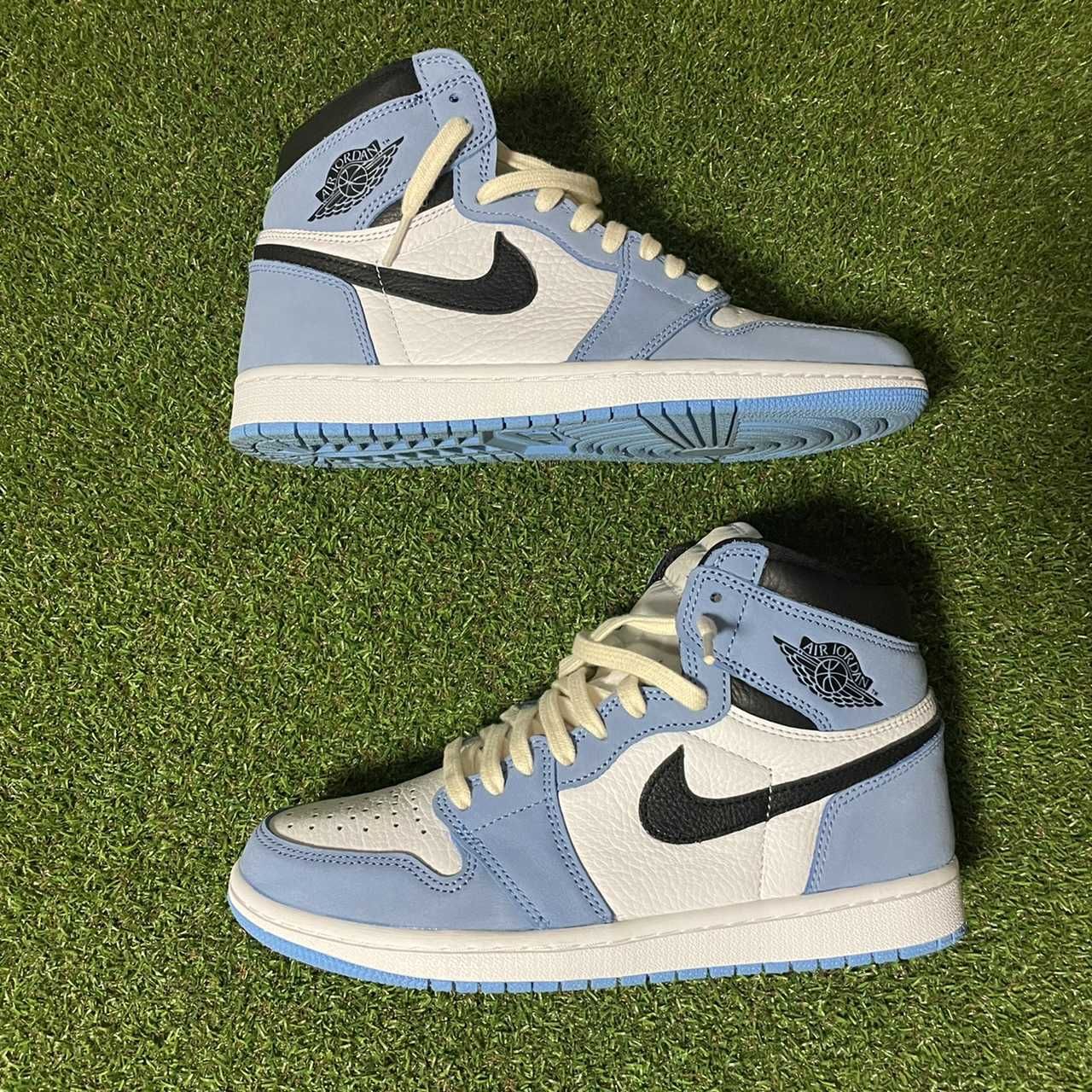 Nike Air Jordan 1 High OG "University Blue"