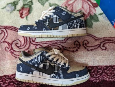 Travis Scott × Nike SB Dunk Low "Black/Parachute Beige"
