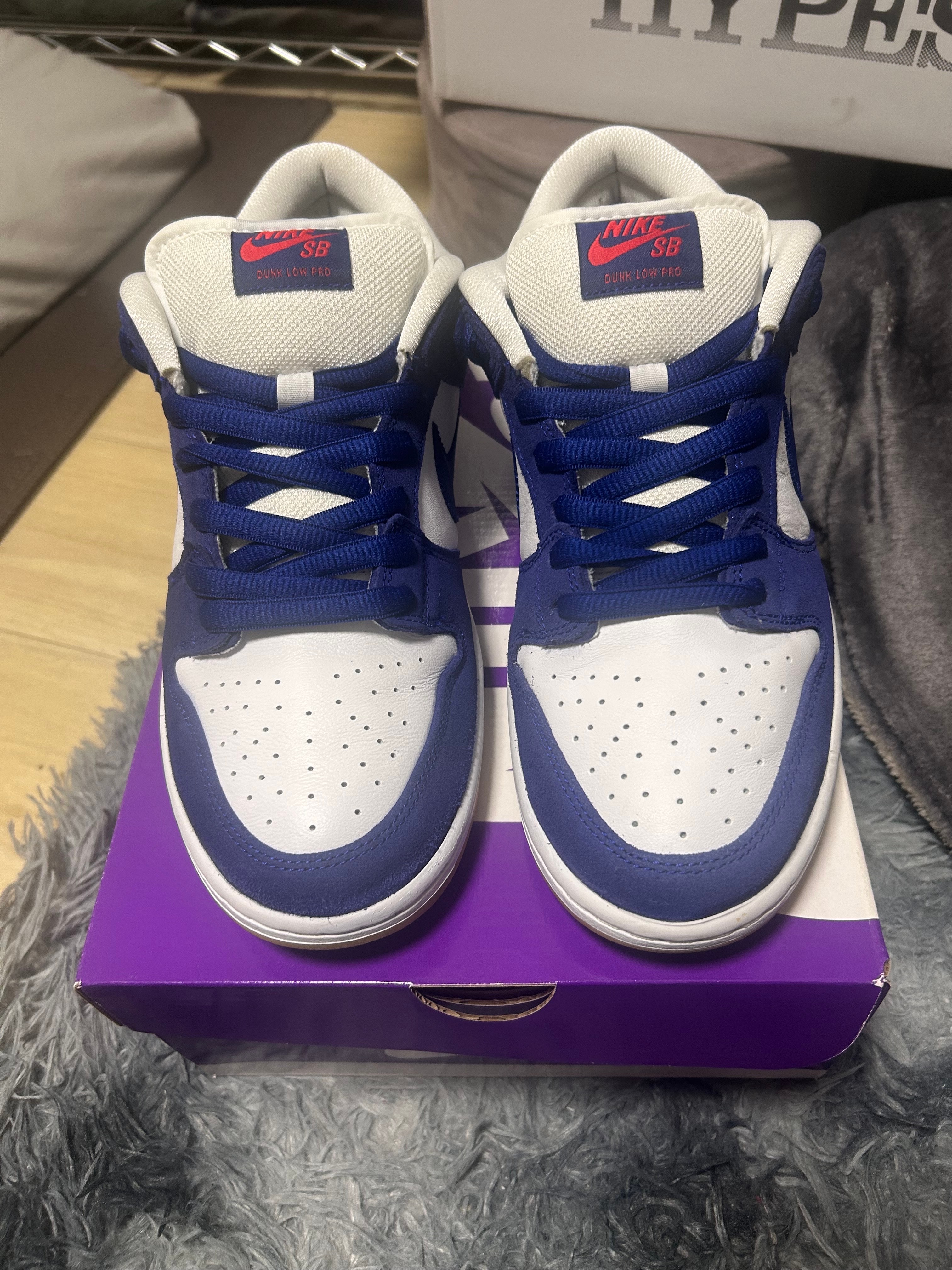 Nike SB Dunk Low "Los Angeles Dodgers/Deep Royal Blue"