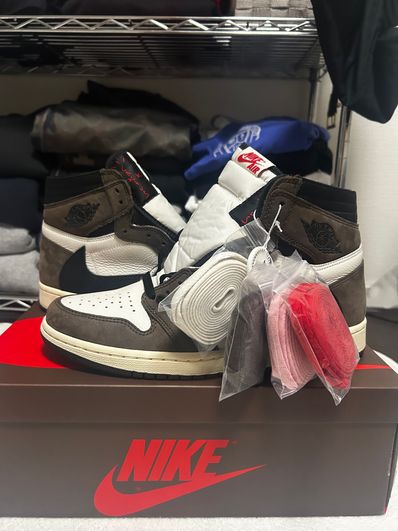 Travis Scott × Nike Air Jordan 1 Retro High OG TS SP "Sail/Dark Mocha"
