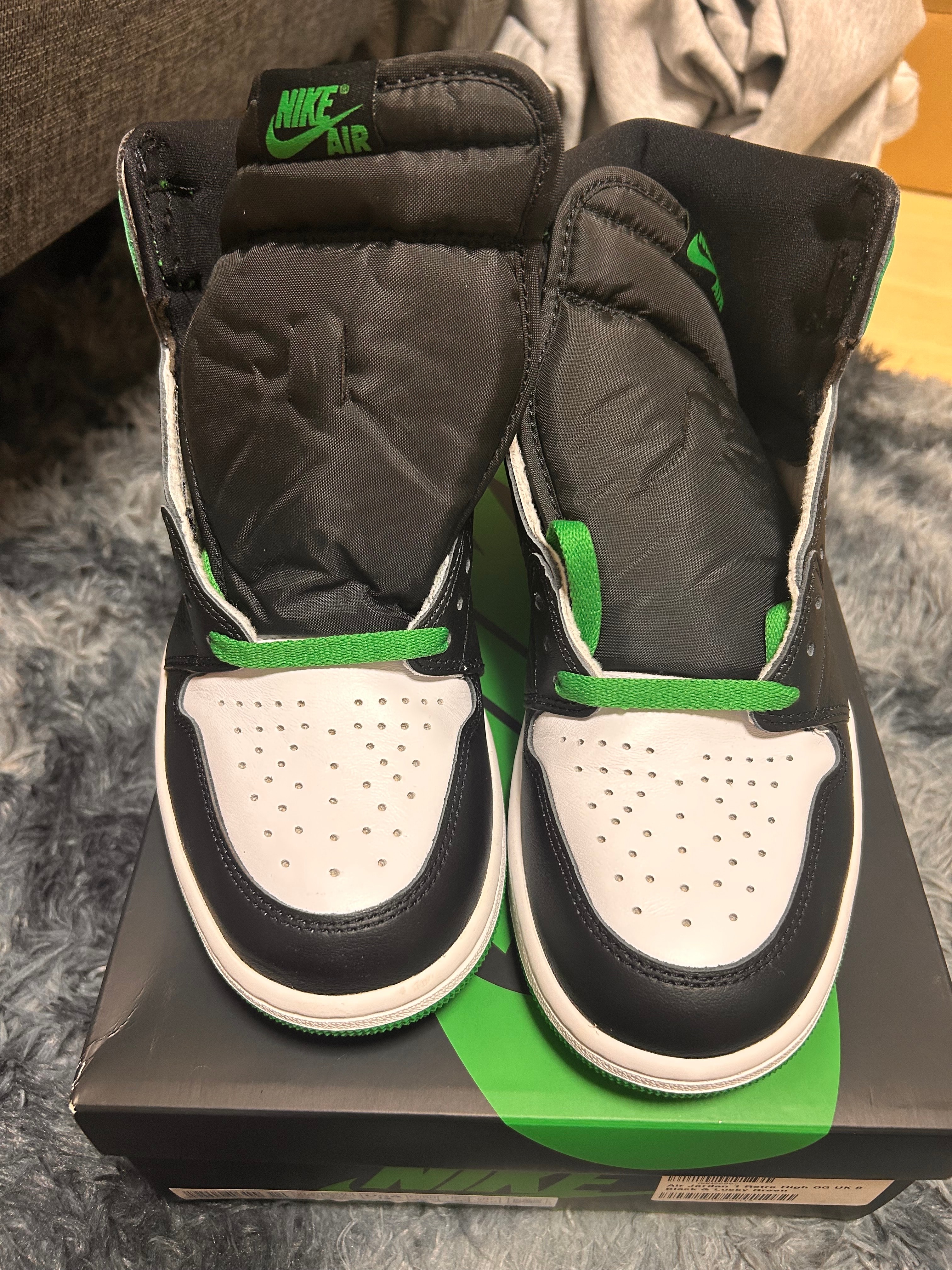 Nike Air Jordan 1 Retro High OG "Celtics/Black and Lucky Green" (2023)