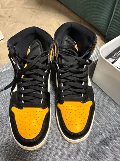 Nike Air Jordan 1 Retro High OG "Taxi"