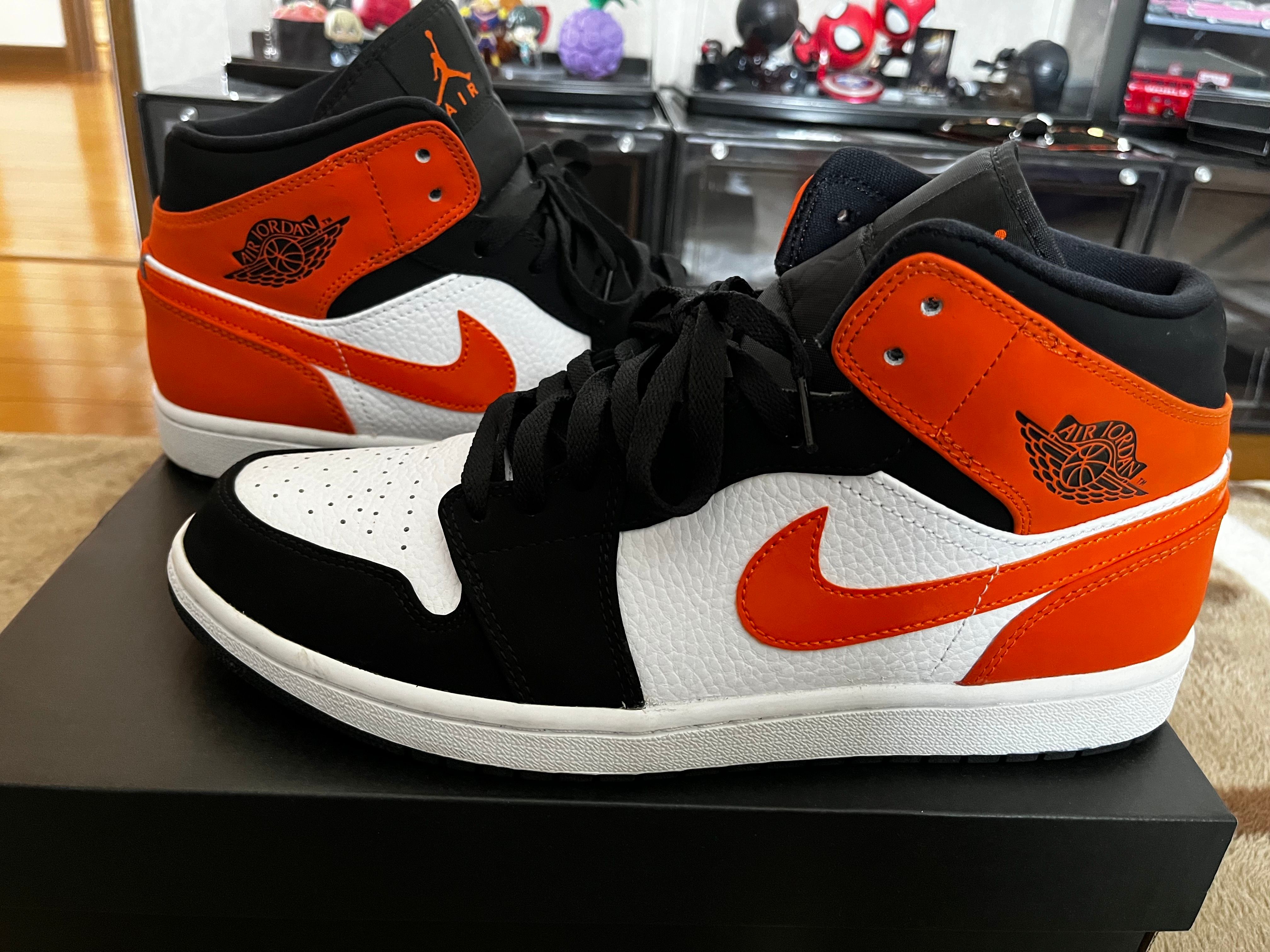 NIKE AIR JORDAN 1 MID "SHATTERED BACKBOARD"