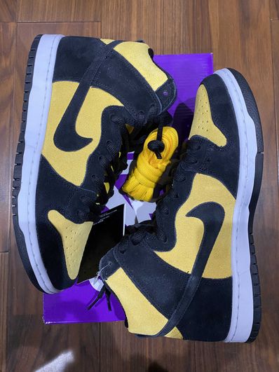 NIKE SB DUNK HIGH "MAIZE AND BLACK"