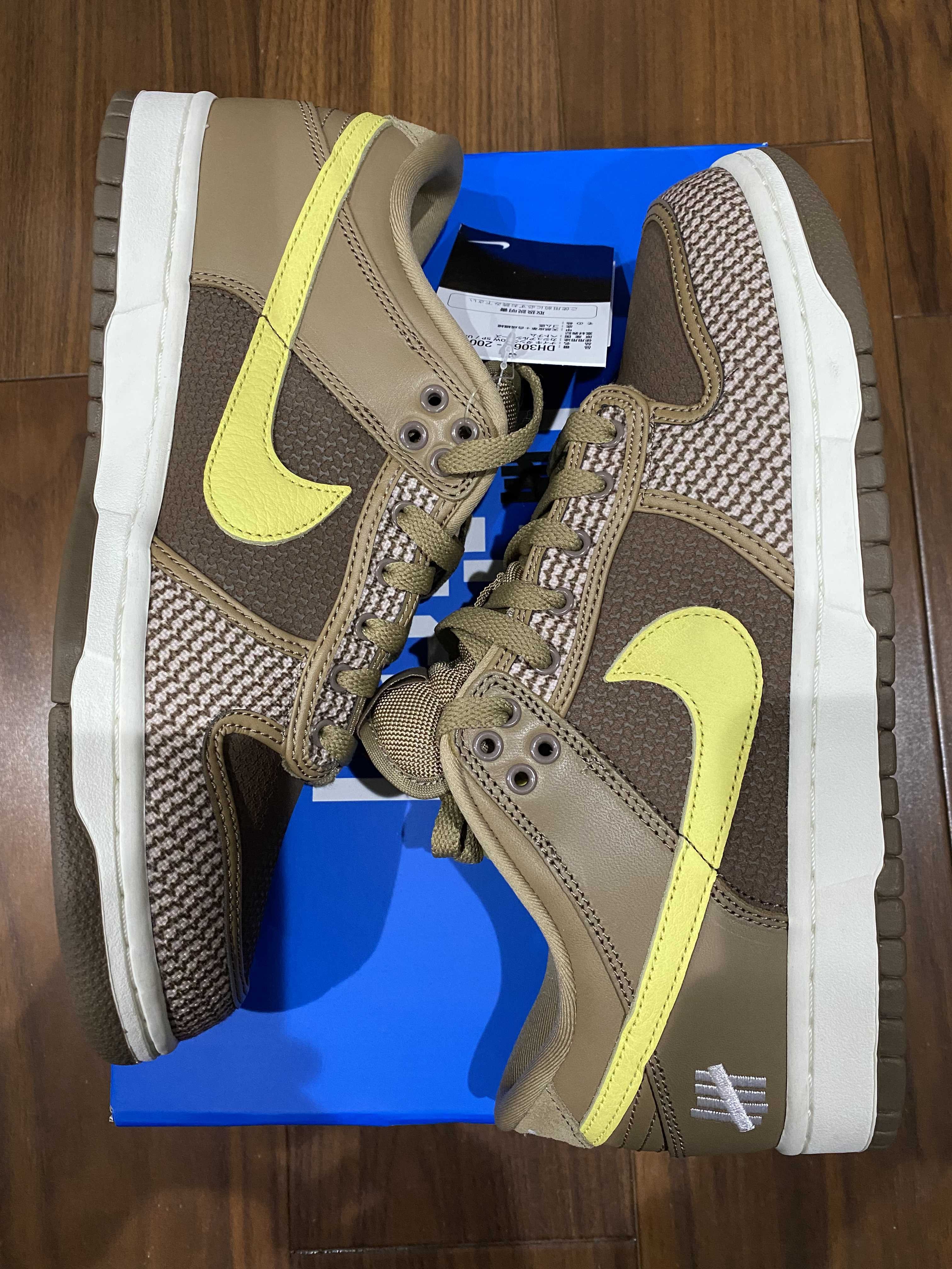 UNDEFEATED × Nike Dunk Low SP  "Canteen/Lemon Frost/Palomino"
