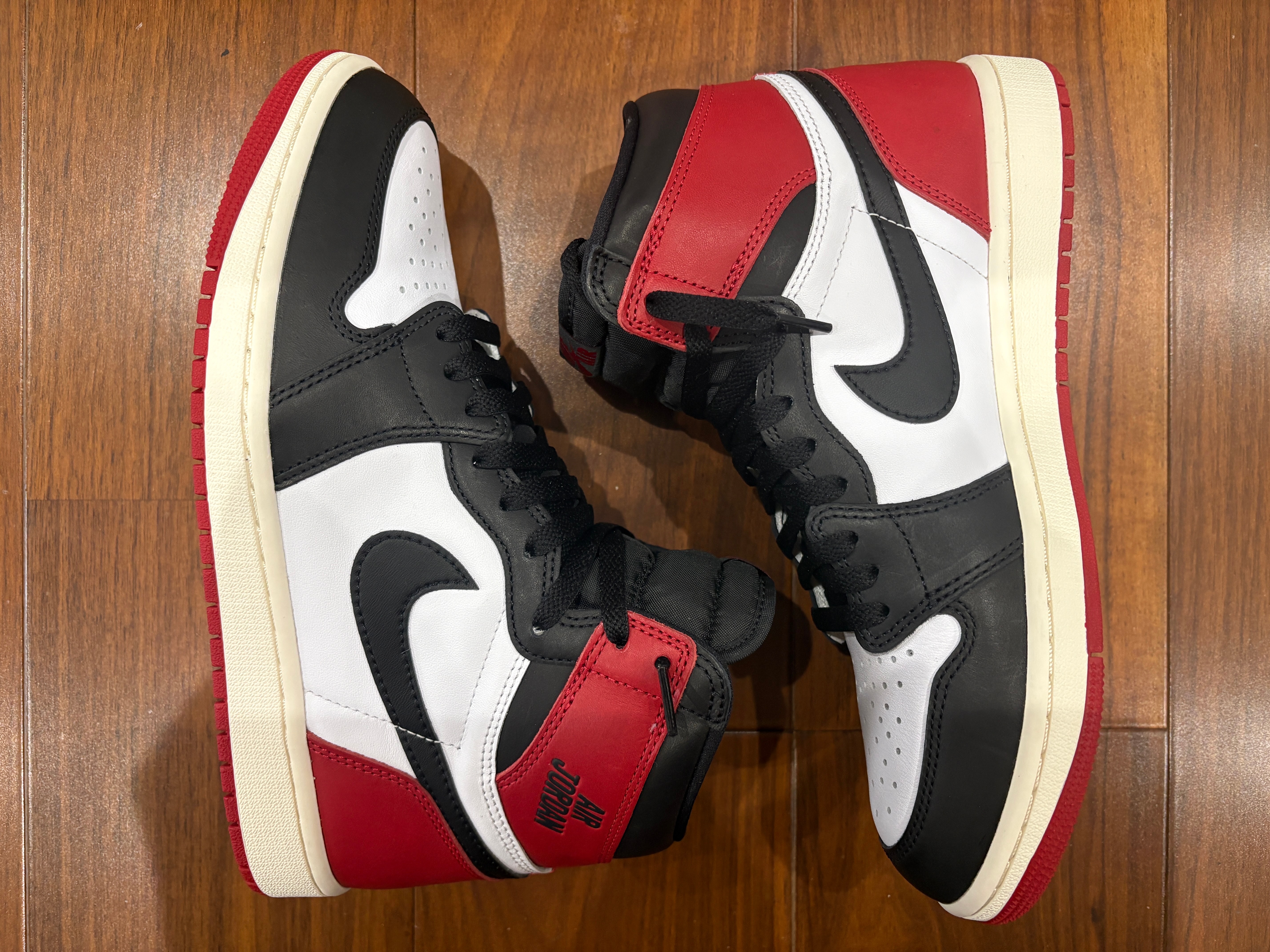 Nike Air Jordan 1 Retro High OG "Black Toe Reimagined"