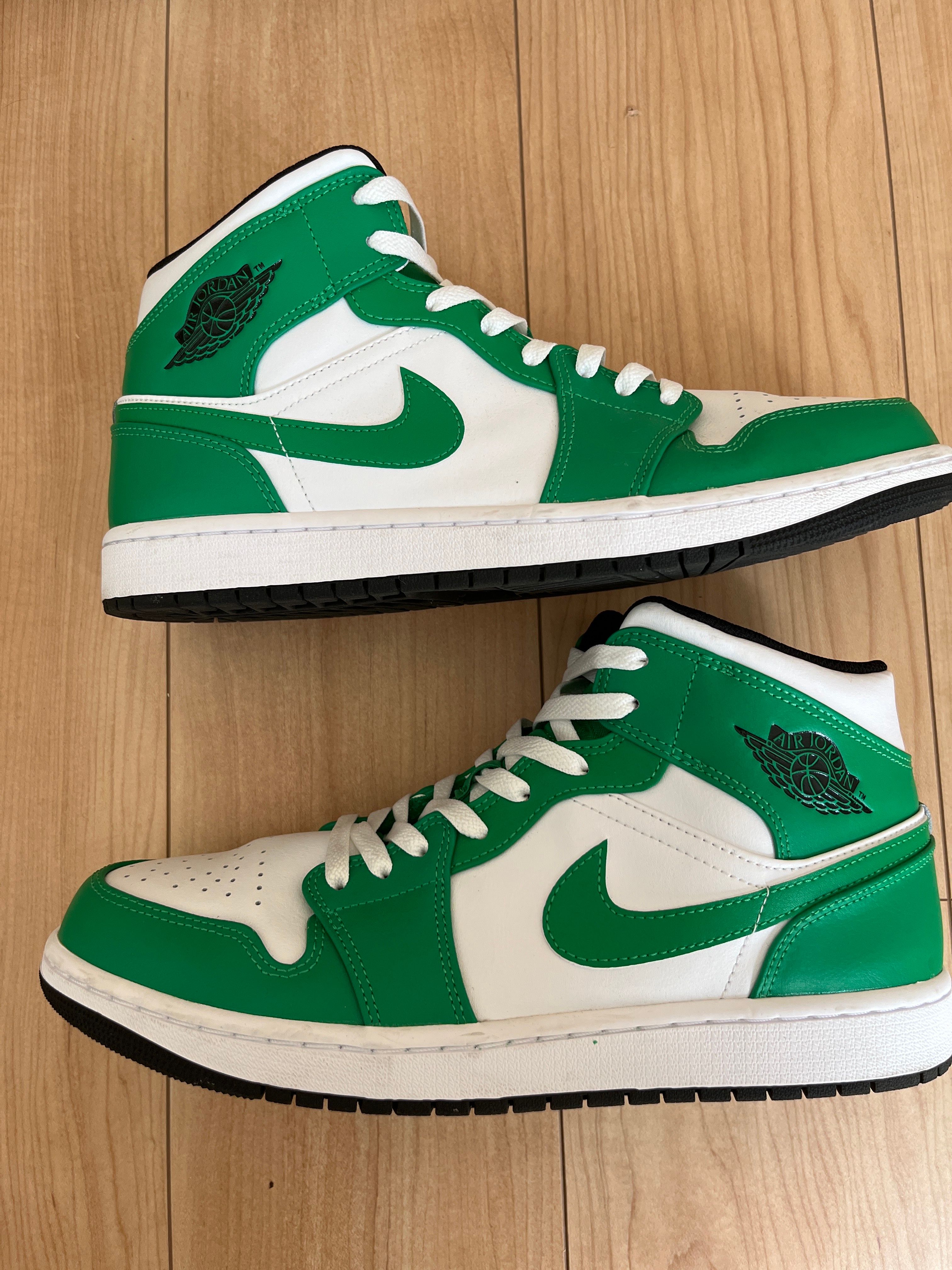 Nike Air Jordan 1 Mid "Lucky Green"