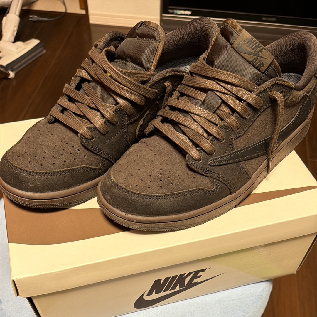 Travis Scott × Nike Air Jordan 1 Low OG SP "Velvet Brown and Dark Mocha"