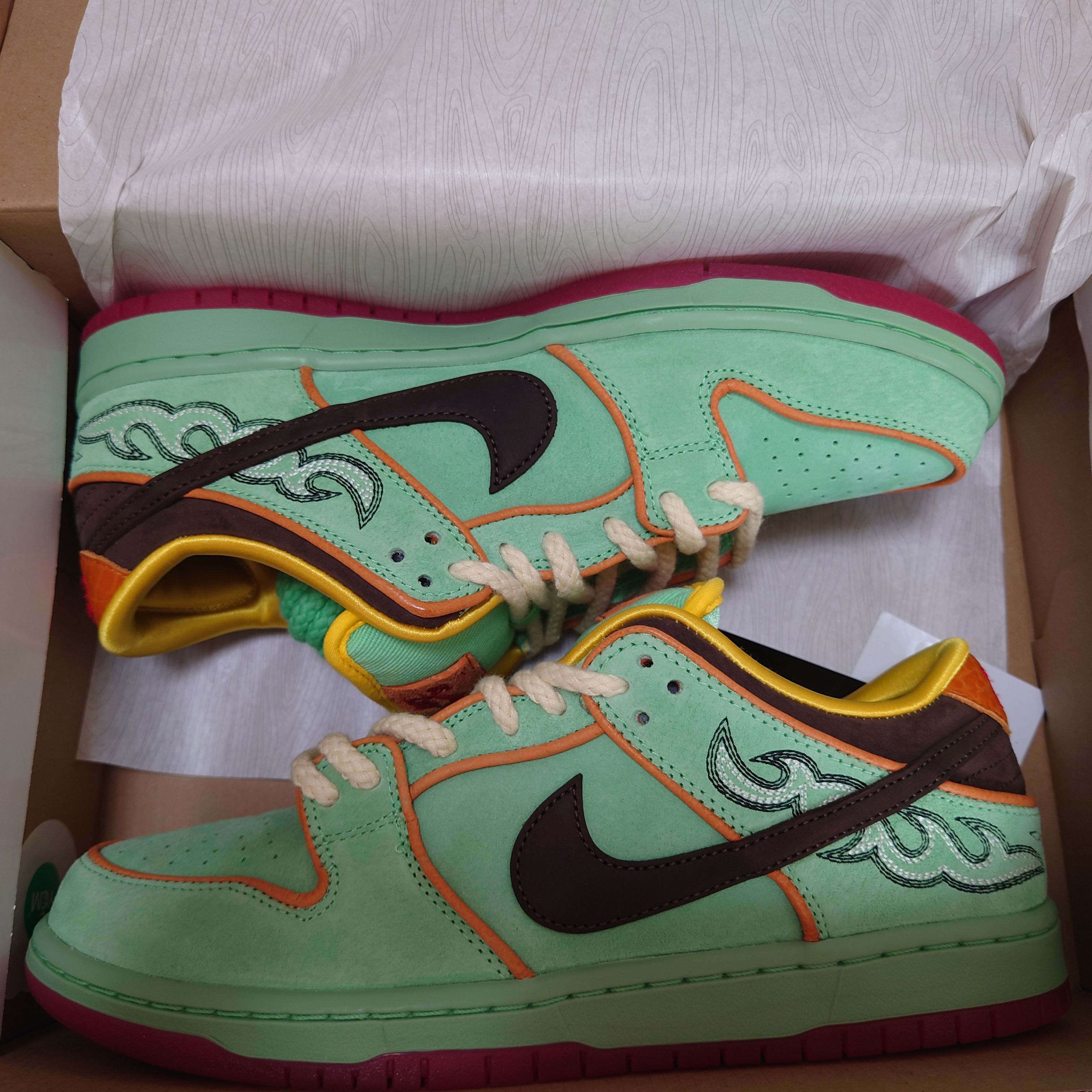 Nike SB Dunk Low Pro "Tourmaline"