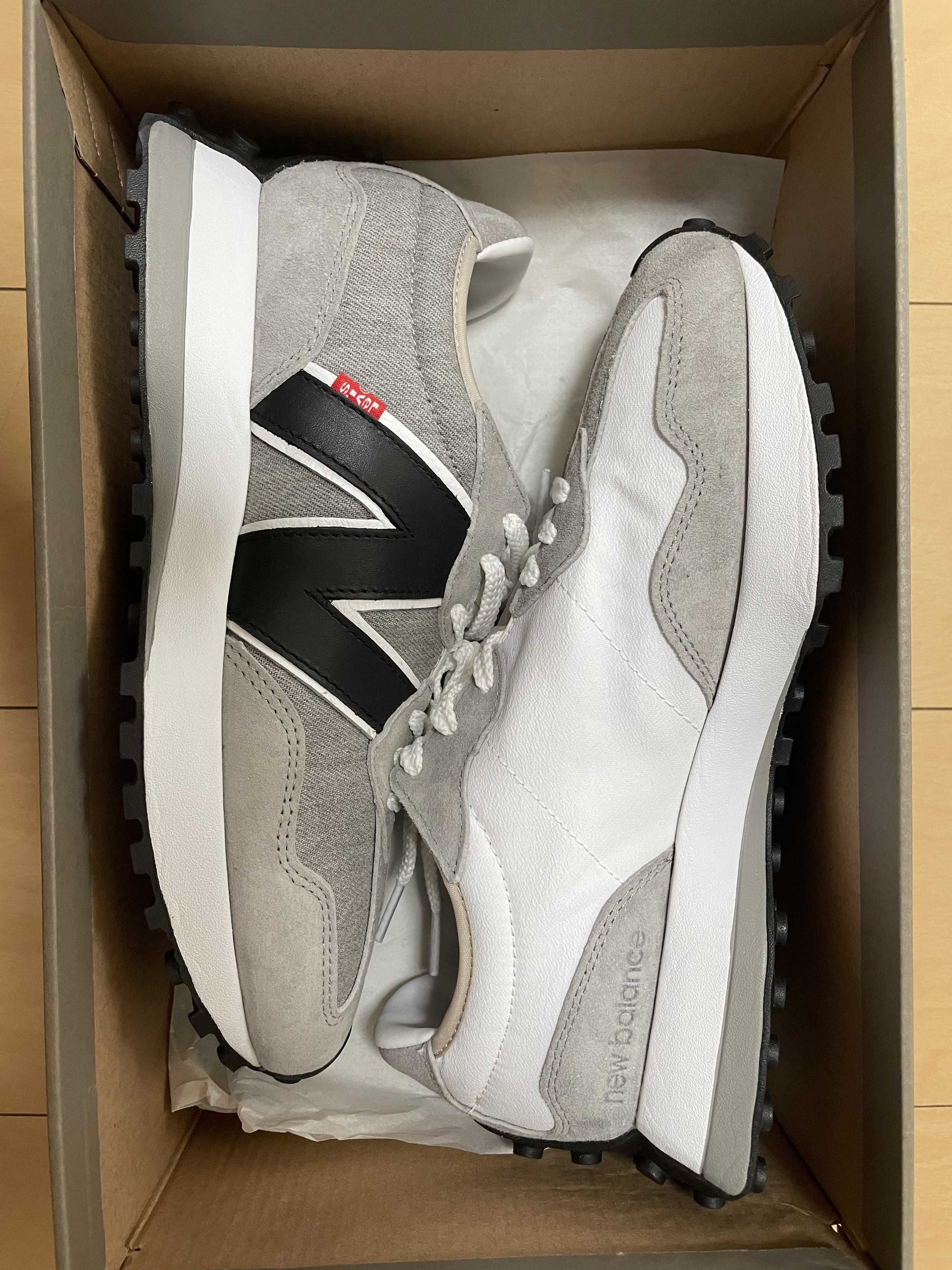Levi's × New Balance 327 "Gray/Black"