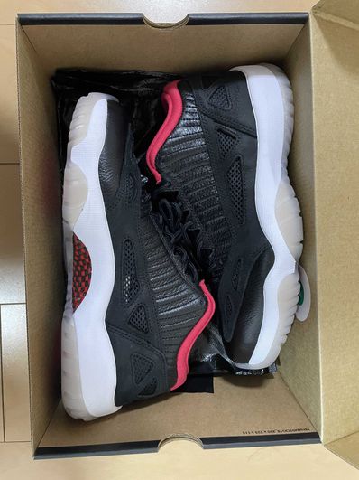 Air Jordan 11 Low IE "Bred"