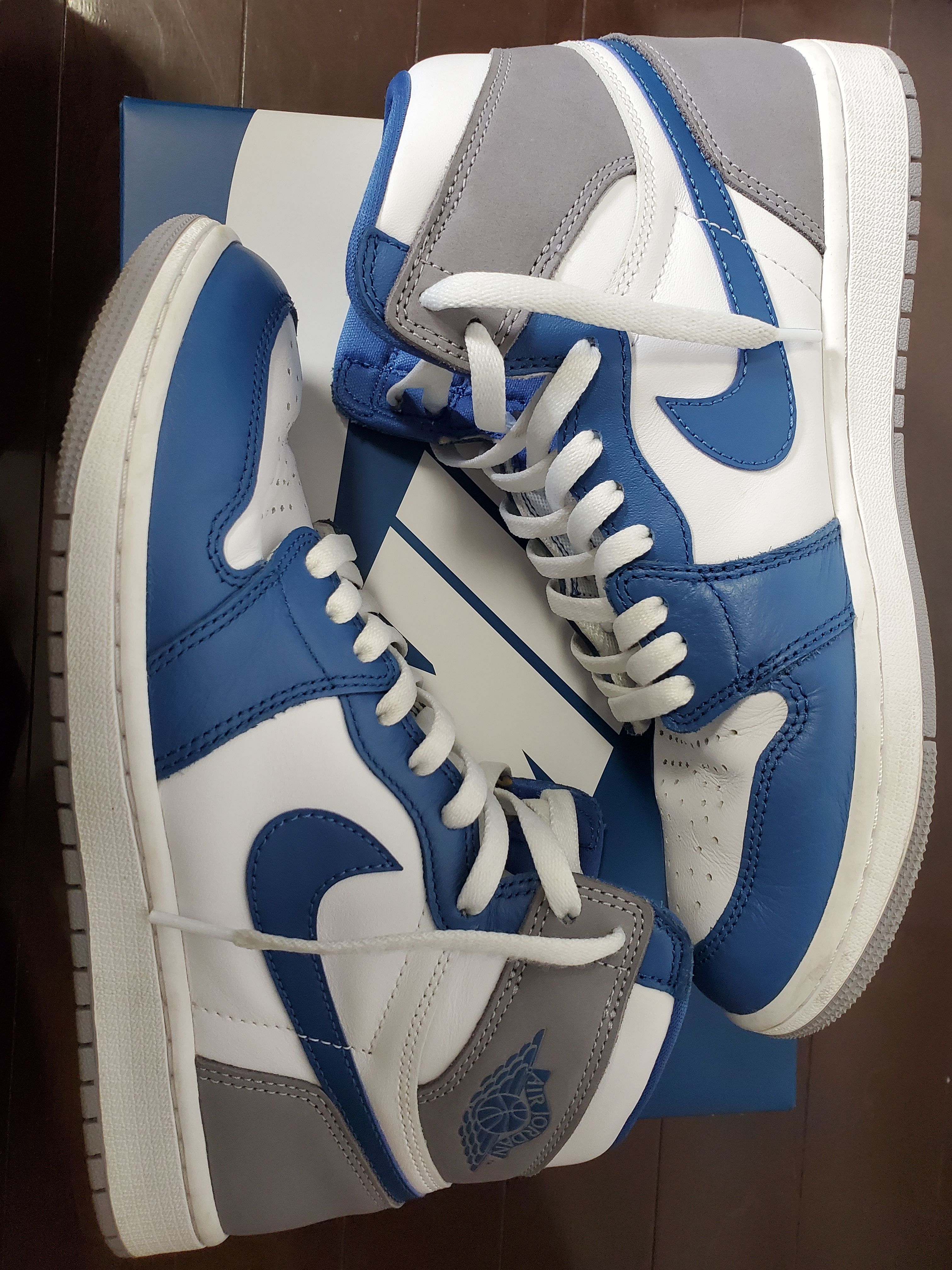 Nike Air Jordan 1 High OG "True Blue"