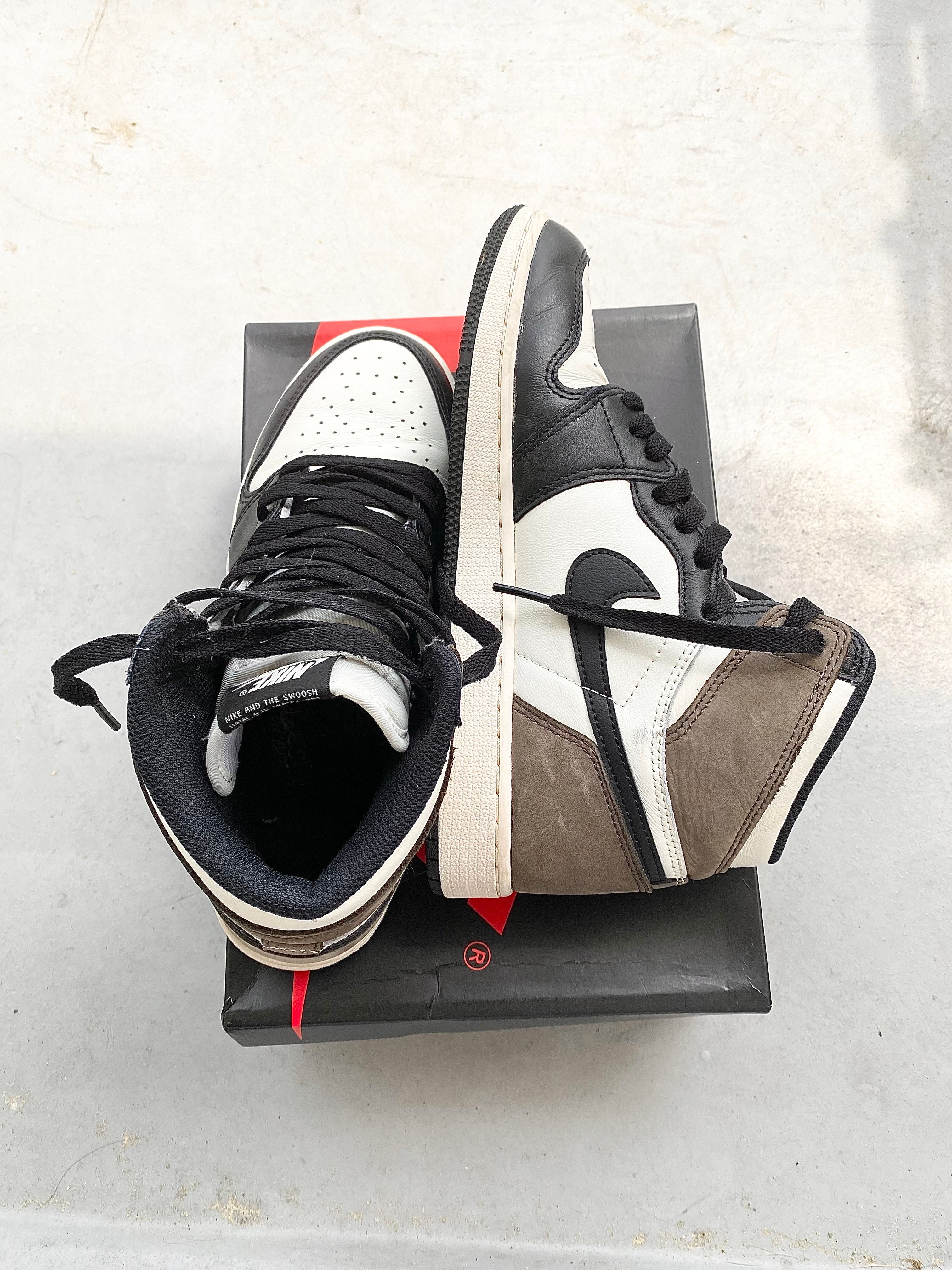 Nike GS Air Jordan 1 High OG "Sail/Dark Mocha/Black"