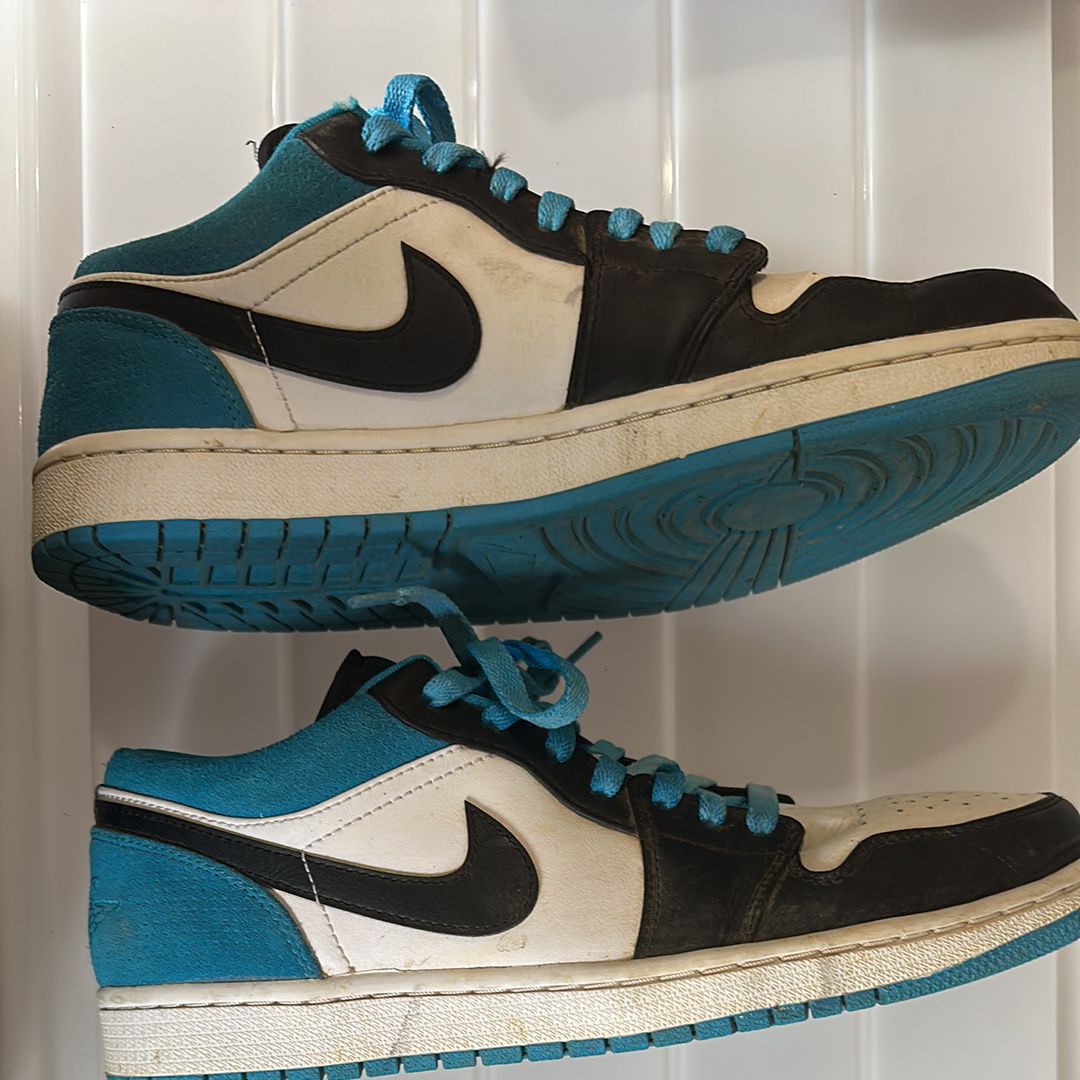 Nike Air Jordan 1 Low SE "Black/Laser Blue/White"