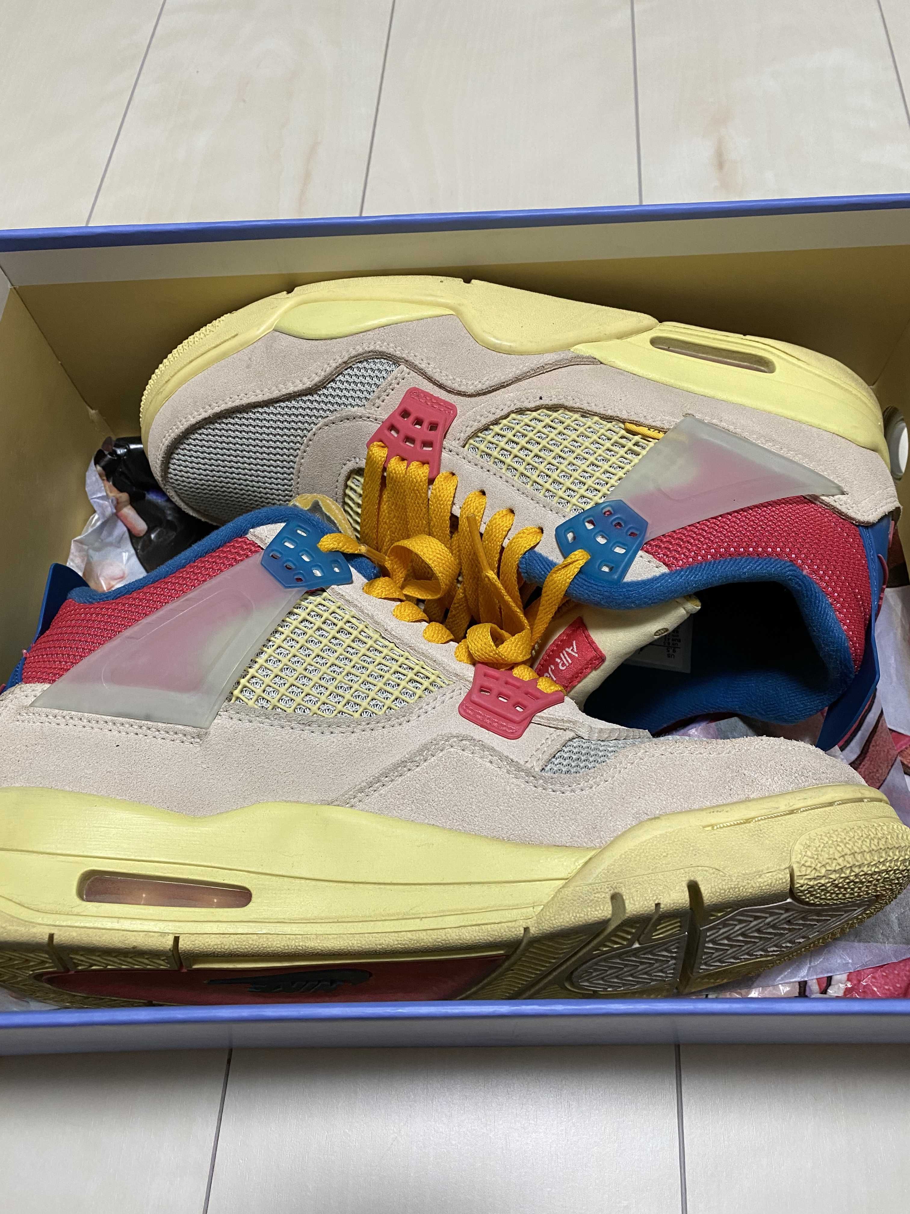 UNION × Nike Air Jordan 4 SP "Guava Ice/Light Fusion Red"