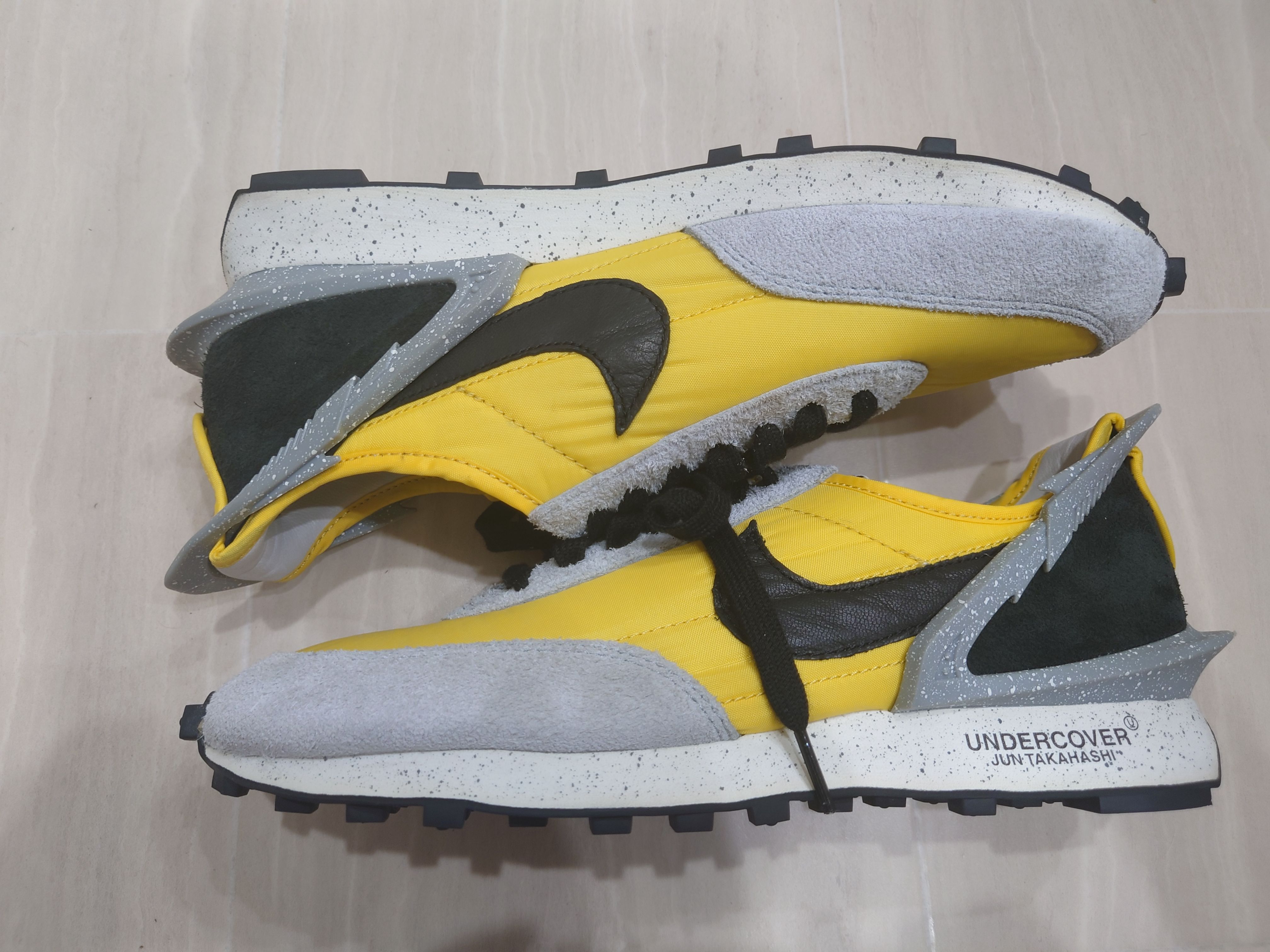 Undercover ×Nike Daybreak "Bright Citron"