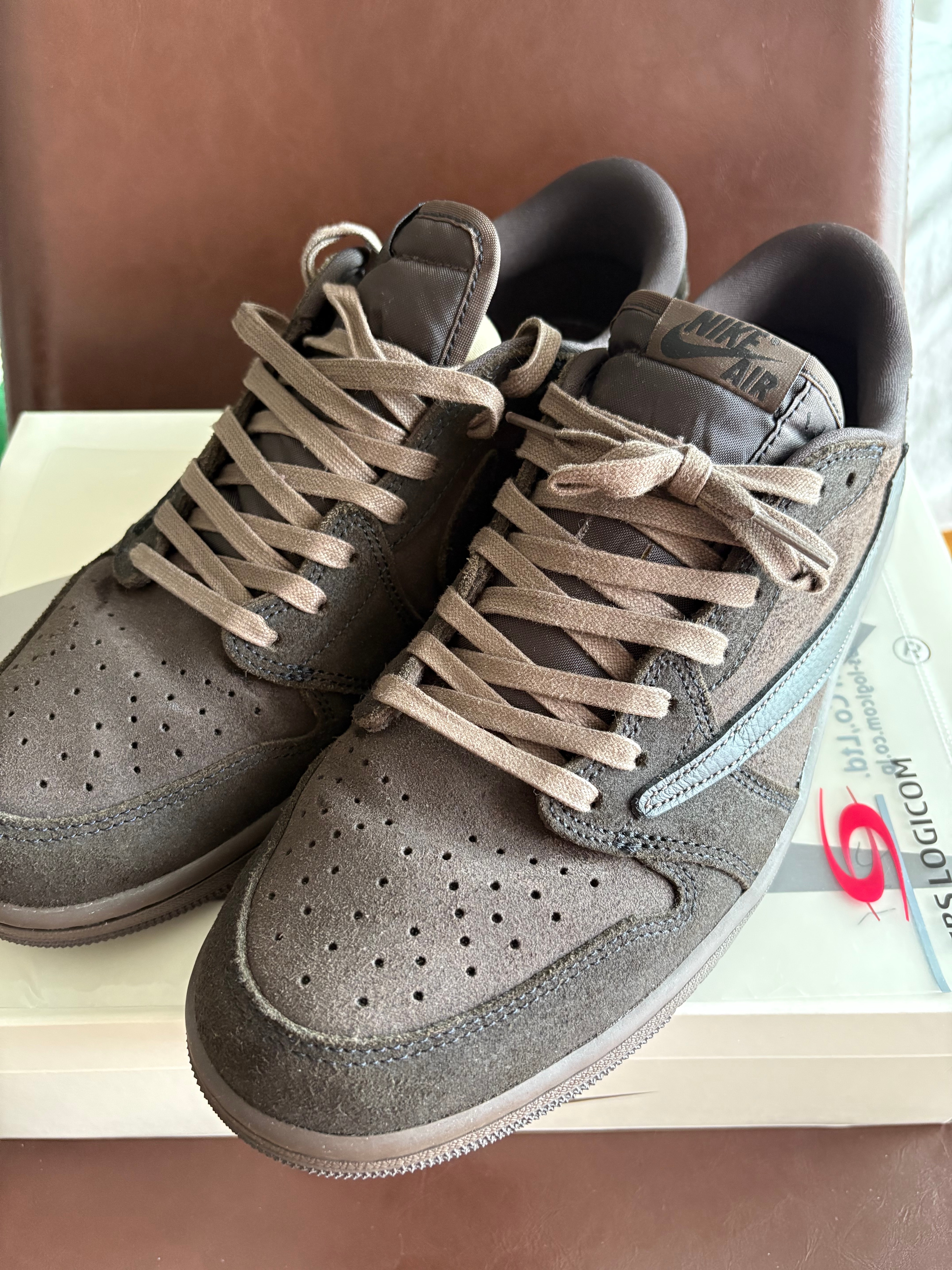 Travis Scott × Nike Air Jordan 1 Low OG SP "Velvet Brown and Dark Mocha"