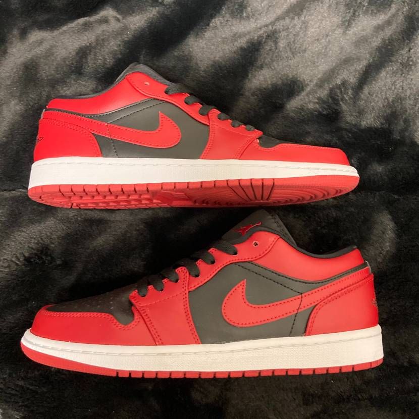 Nike Air Jordan 1 Low "Varsity Red"